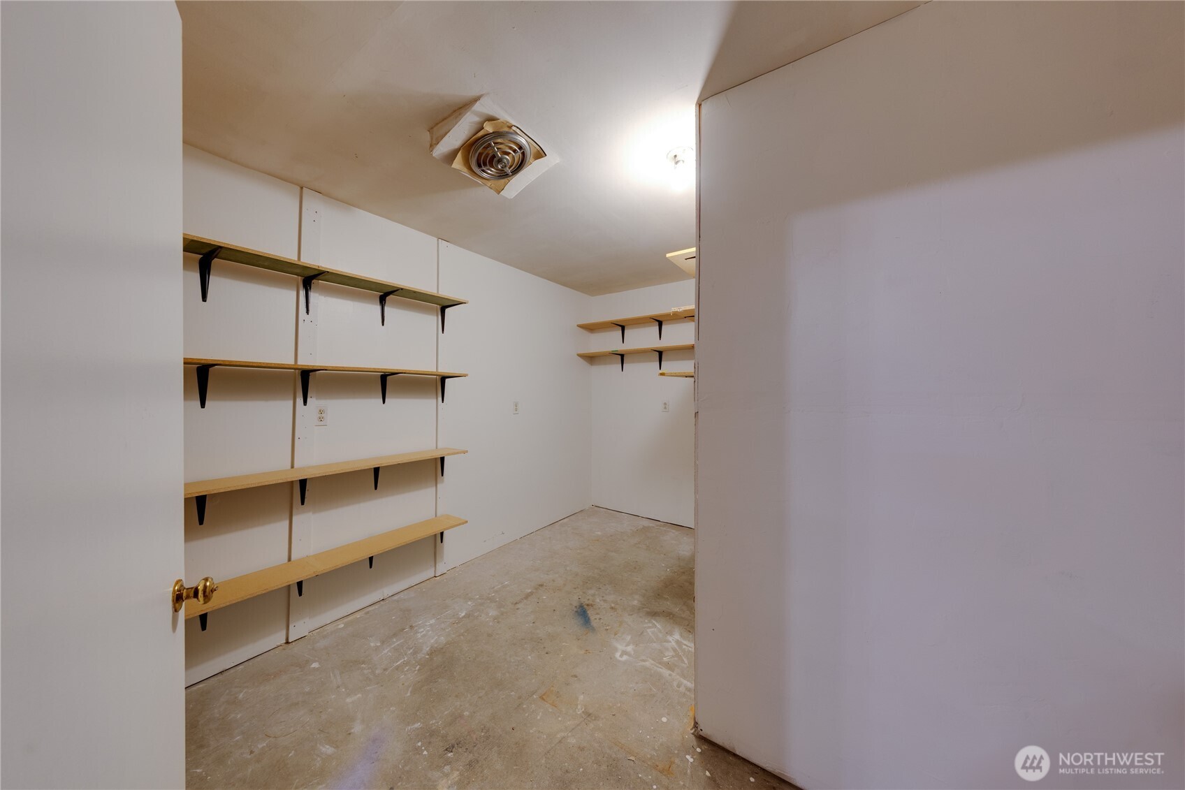 1366 Orchard Loop Property Photo 29