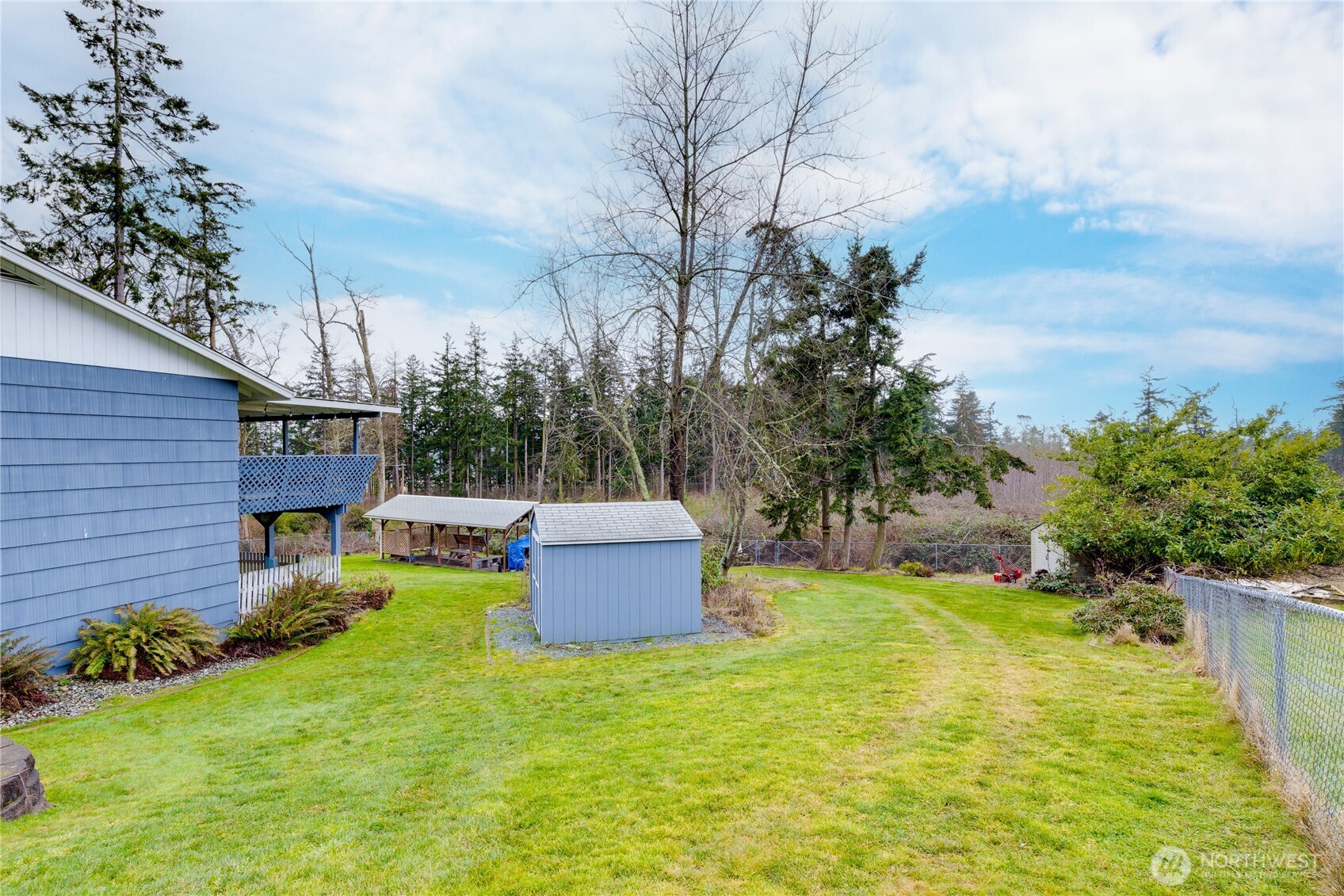 1366 Orchard Loop Property Photo 32