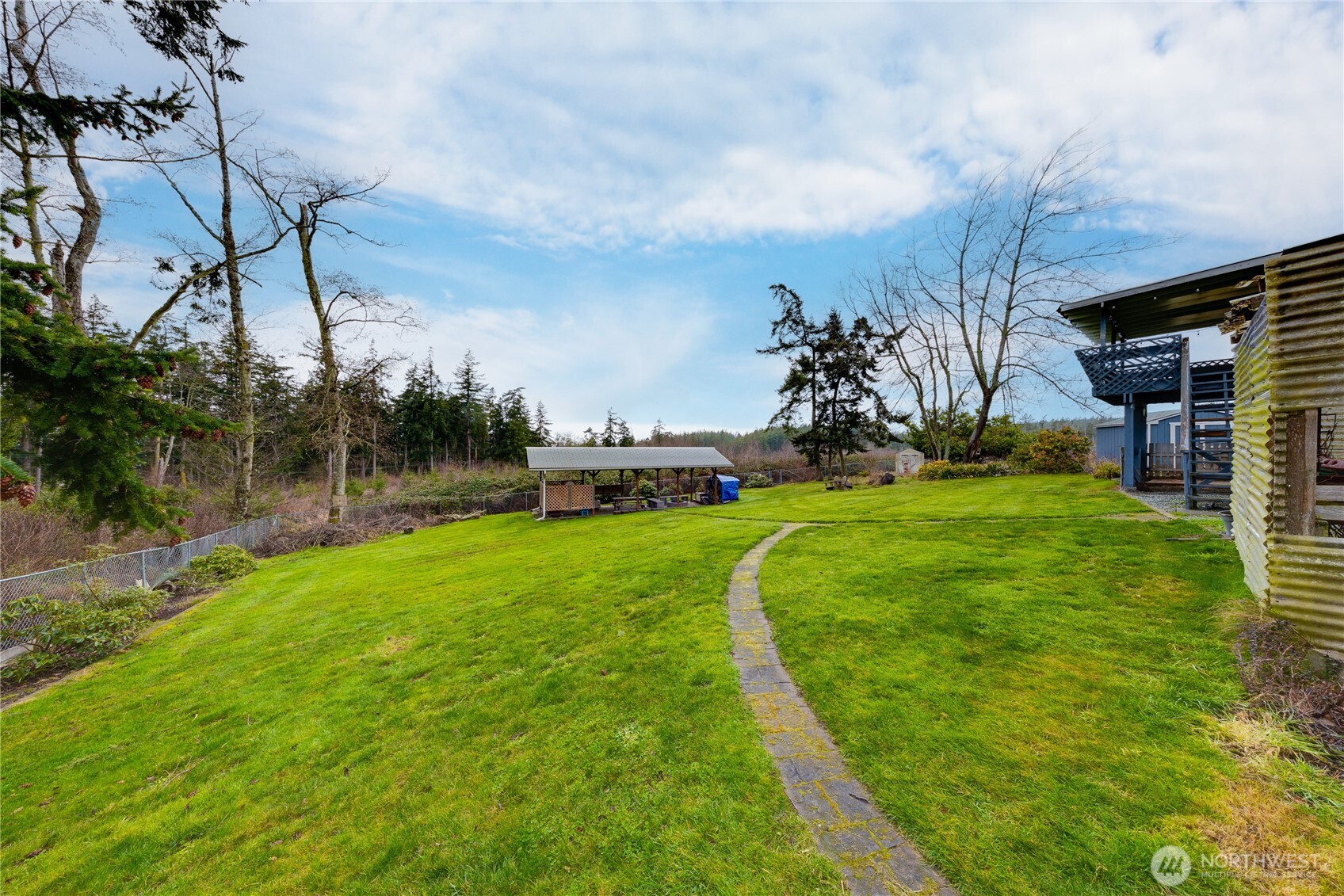1366 Orchard Loop Property Photo 37