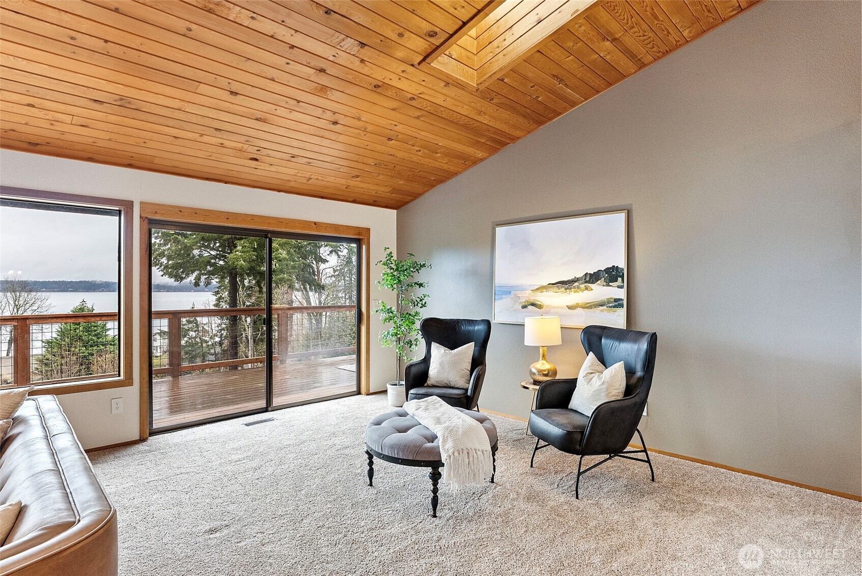 10222 Kopachuck Drive Property Photo 8