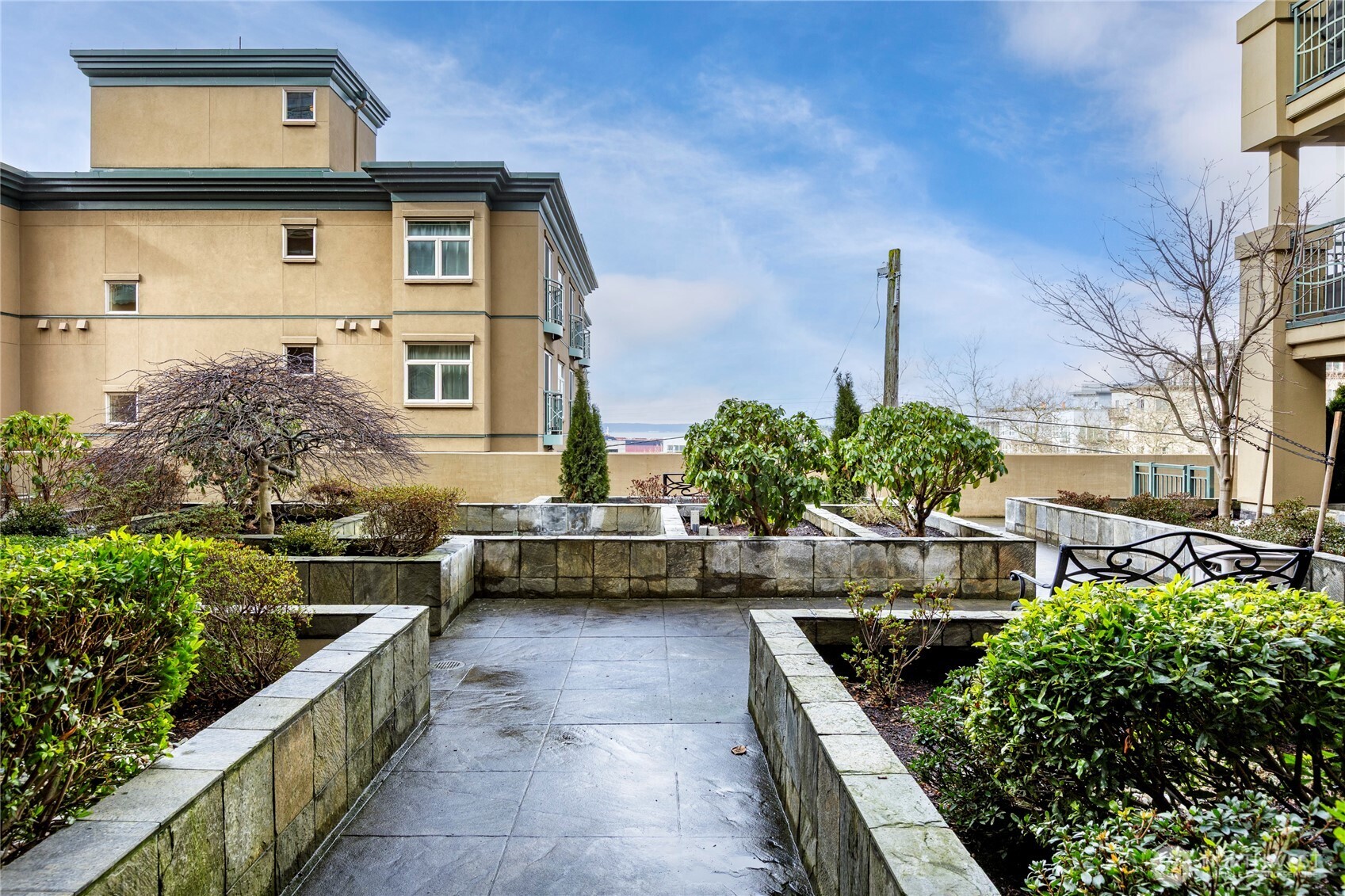 123 Queen Anne Avenue A201 Property Photo 17