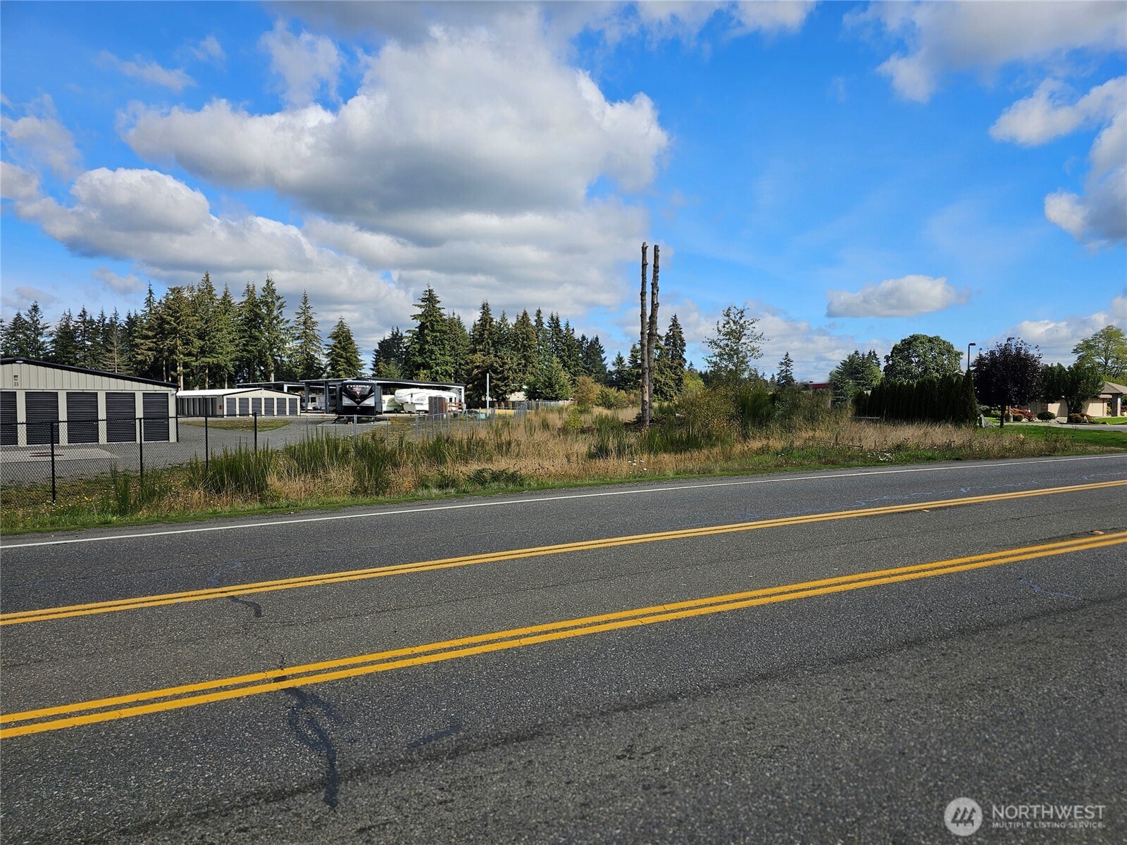 18125 Albany Street Property Photo 5