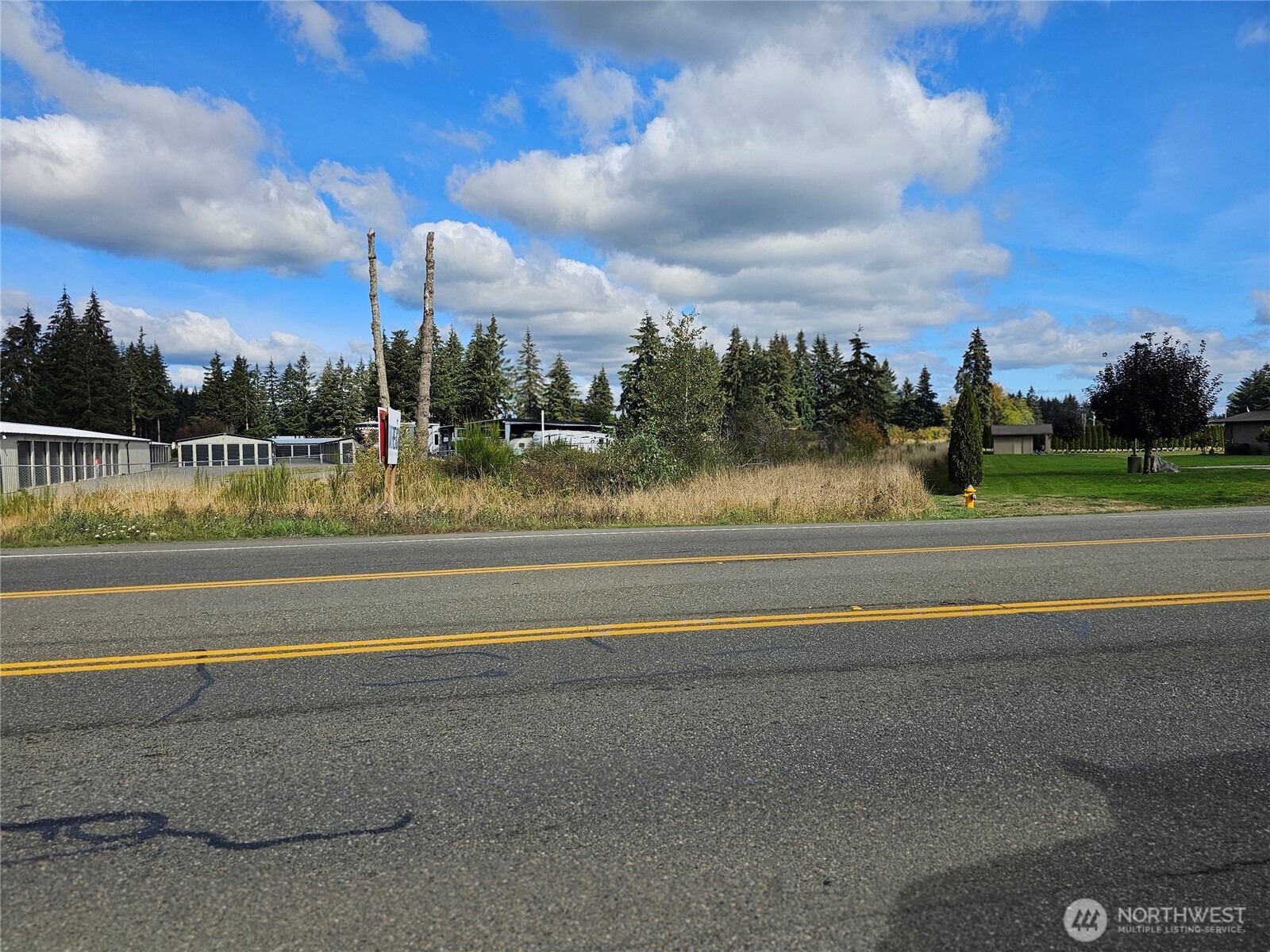 18125 Albany Street Property Photo 6