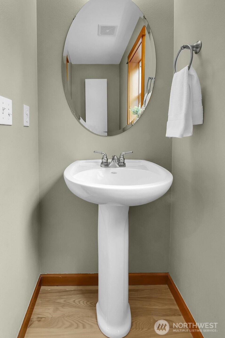 2130 N 113th B Property Photo 15