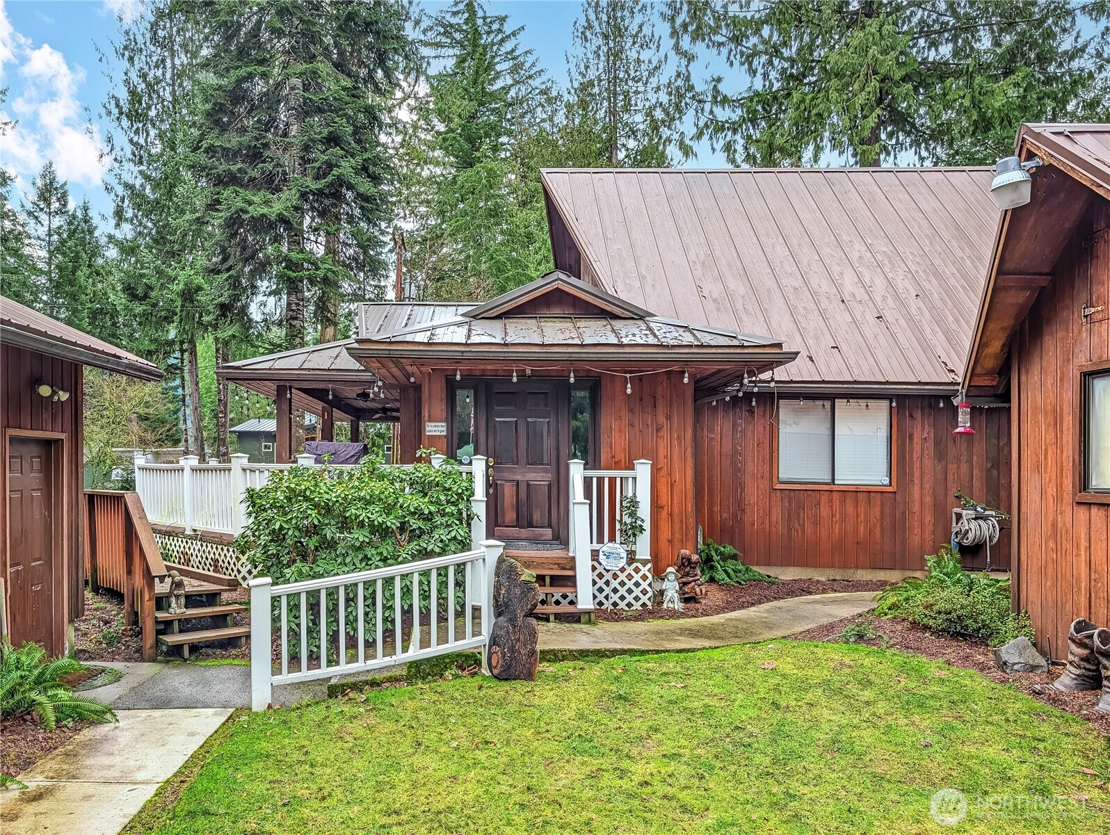102 Crescent Beach Drive Property Photo 4