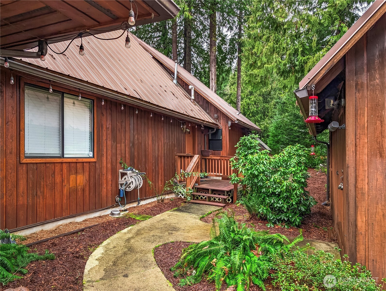 102 Crescent Beach Drive Property Photo 5