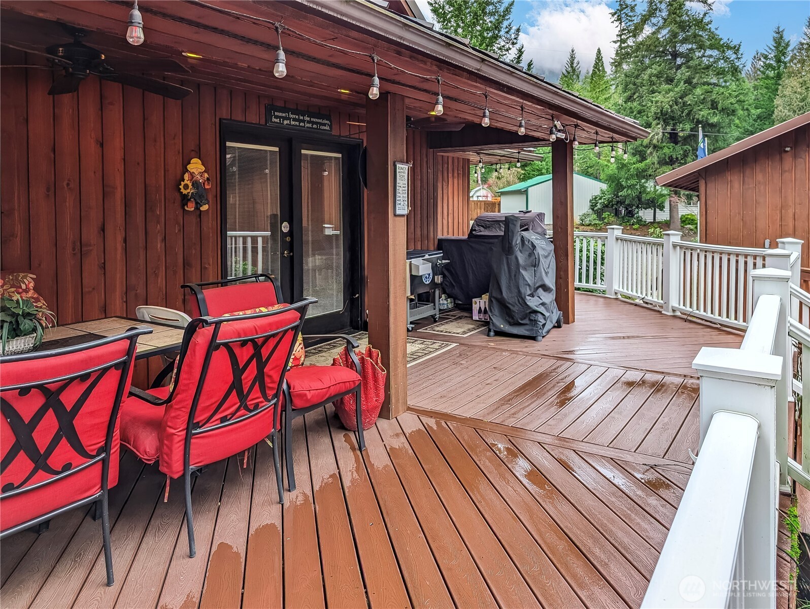 102 Crescent Beach Drive Property Photo 9