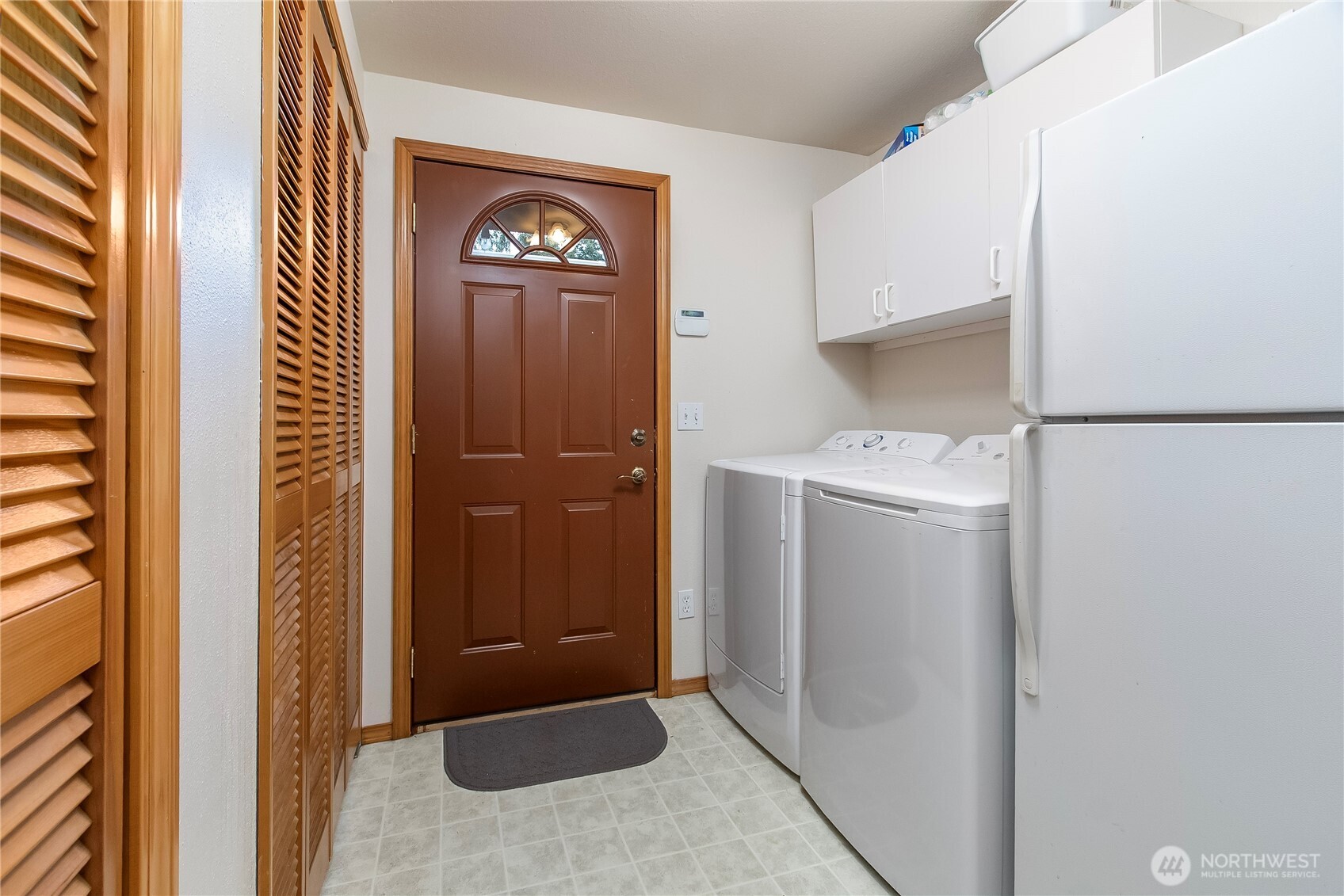 102 Crescent Beach Drive Property Photo 18
