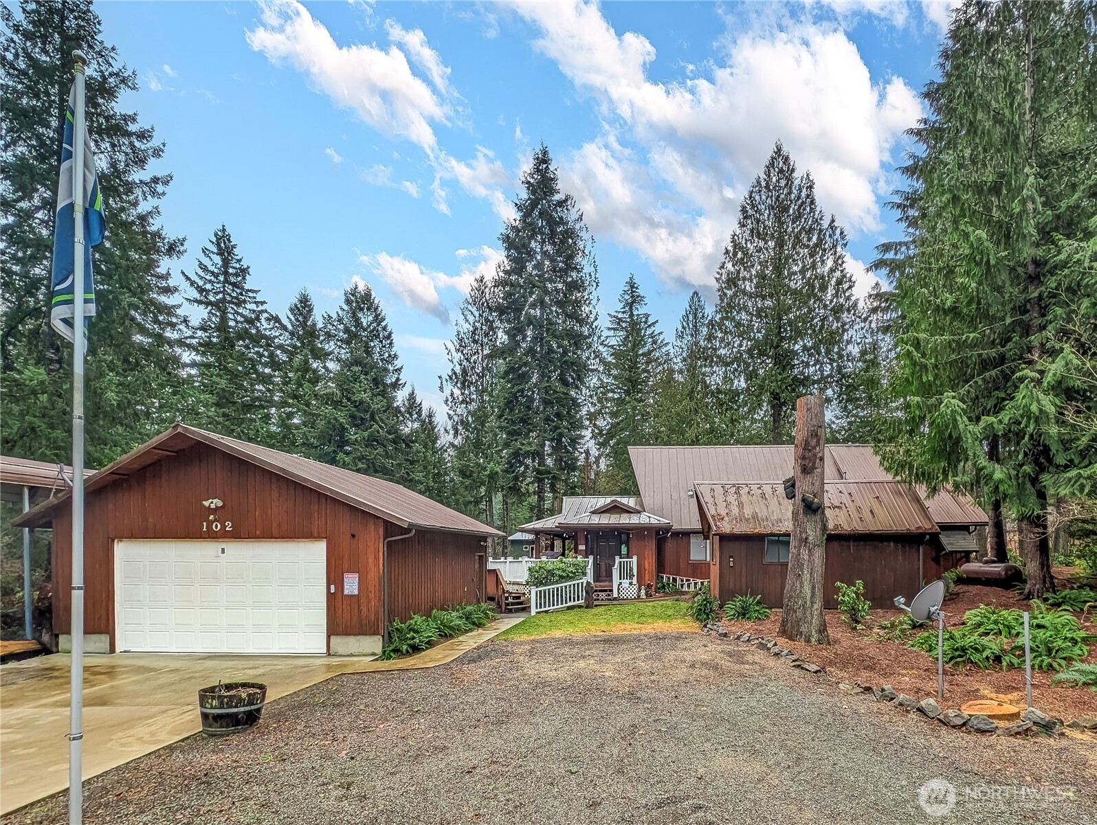 102 Crescent Beach Drive Property Photo 31