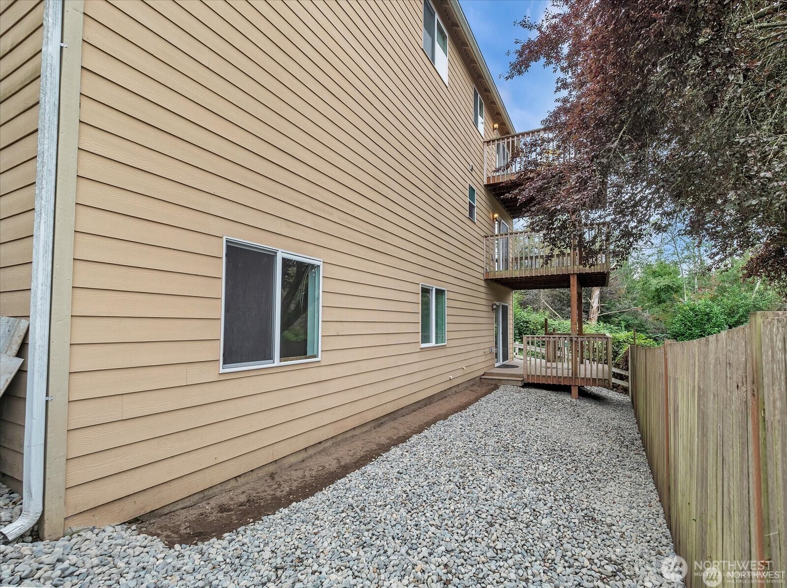 4032 152nd Place Property Photo 30