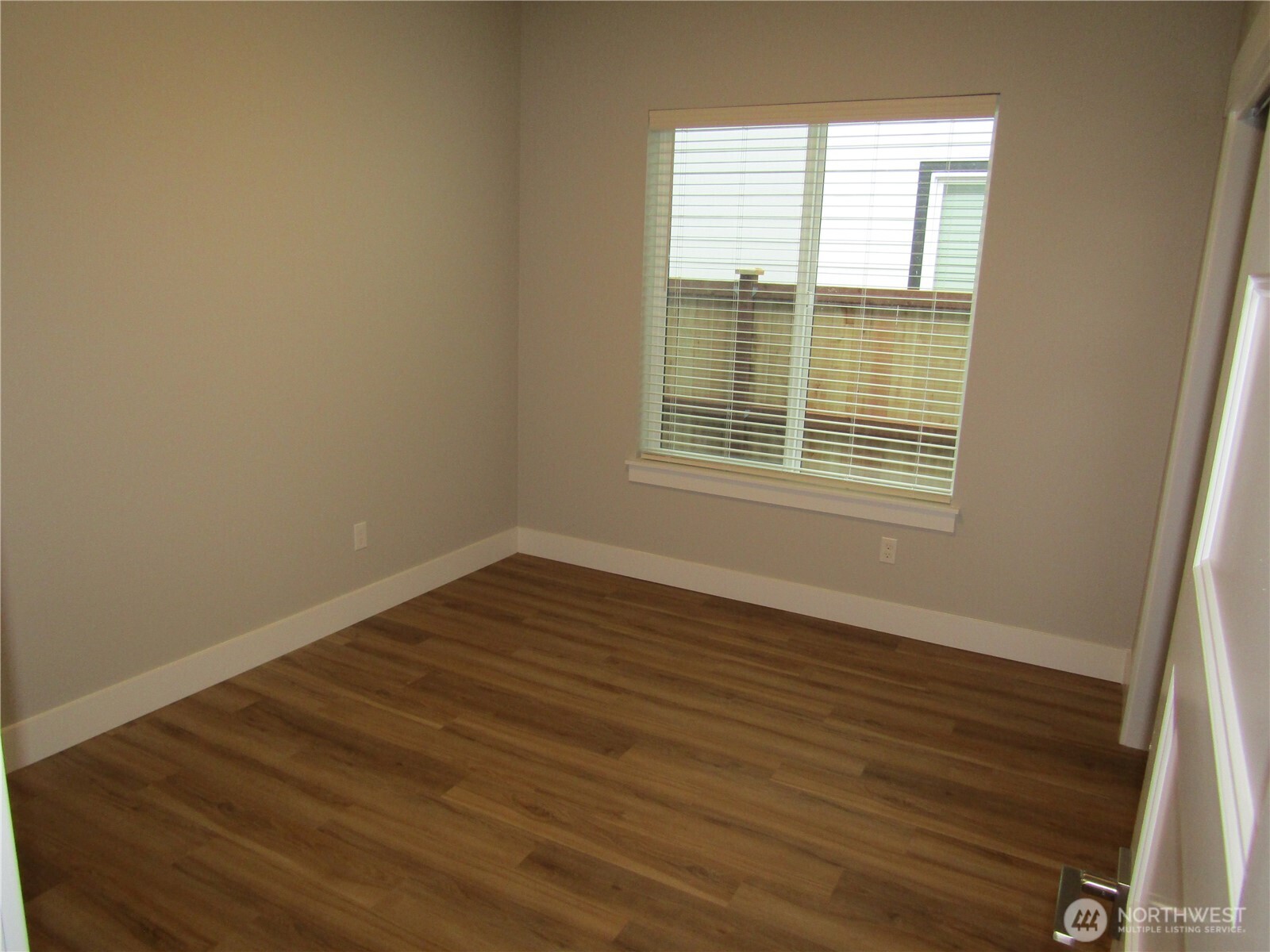 2114 Hawks View Lane Property Photo 5