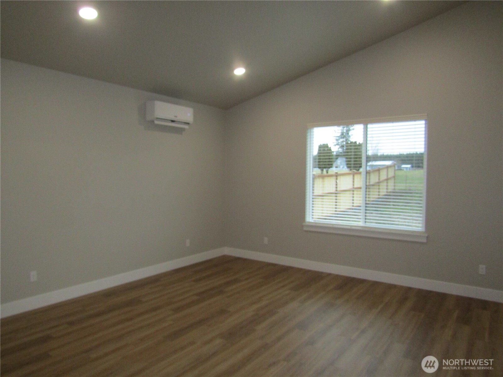 2114 Hawks View Lane Property Photo 12