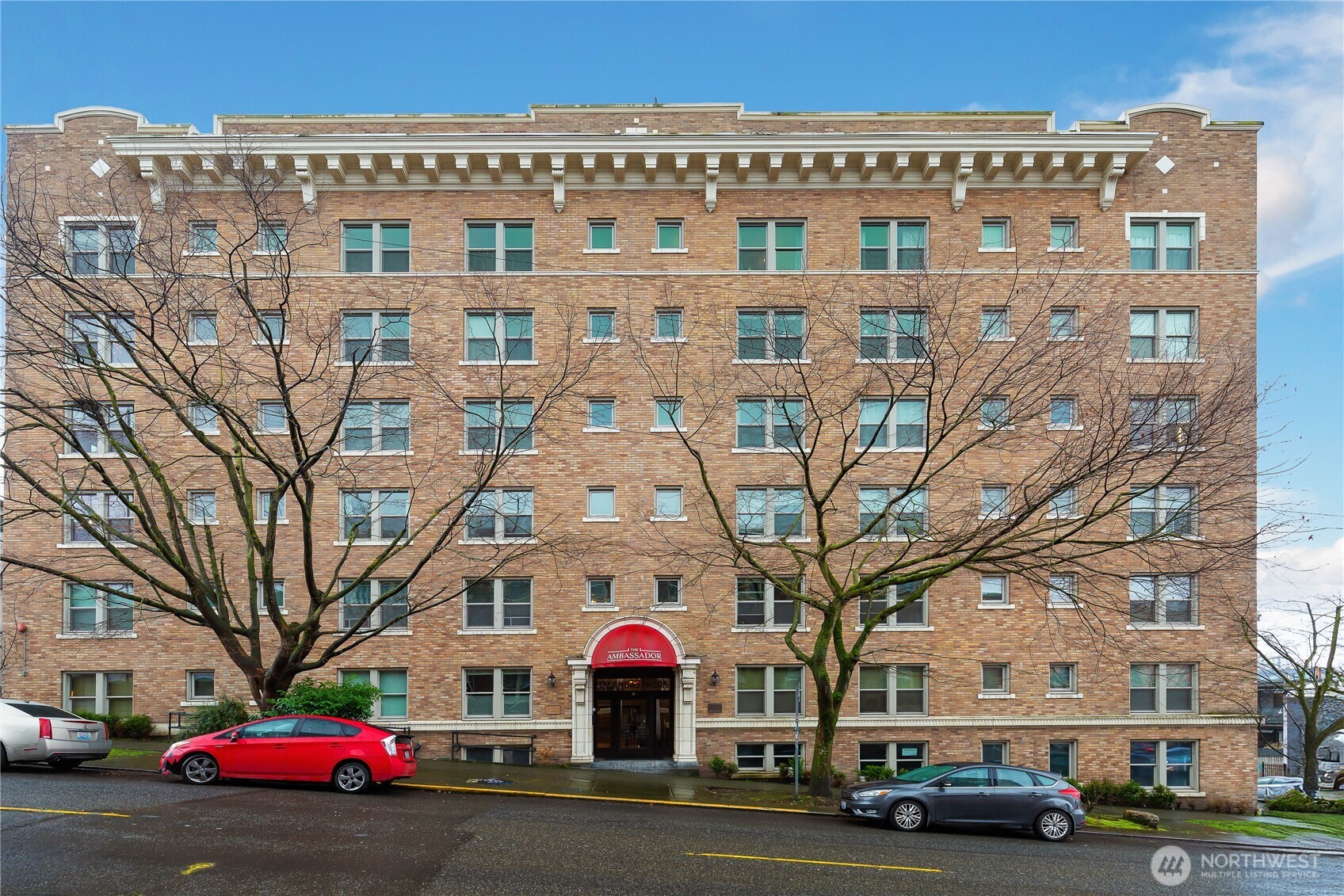 505 E Denny Way A507 Property Photo 2