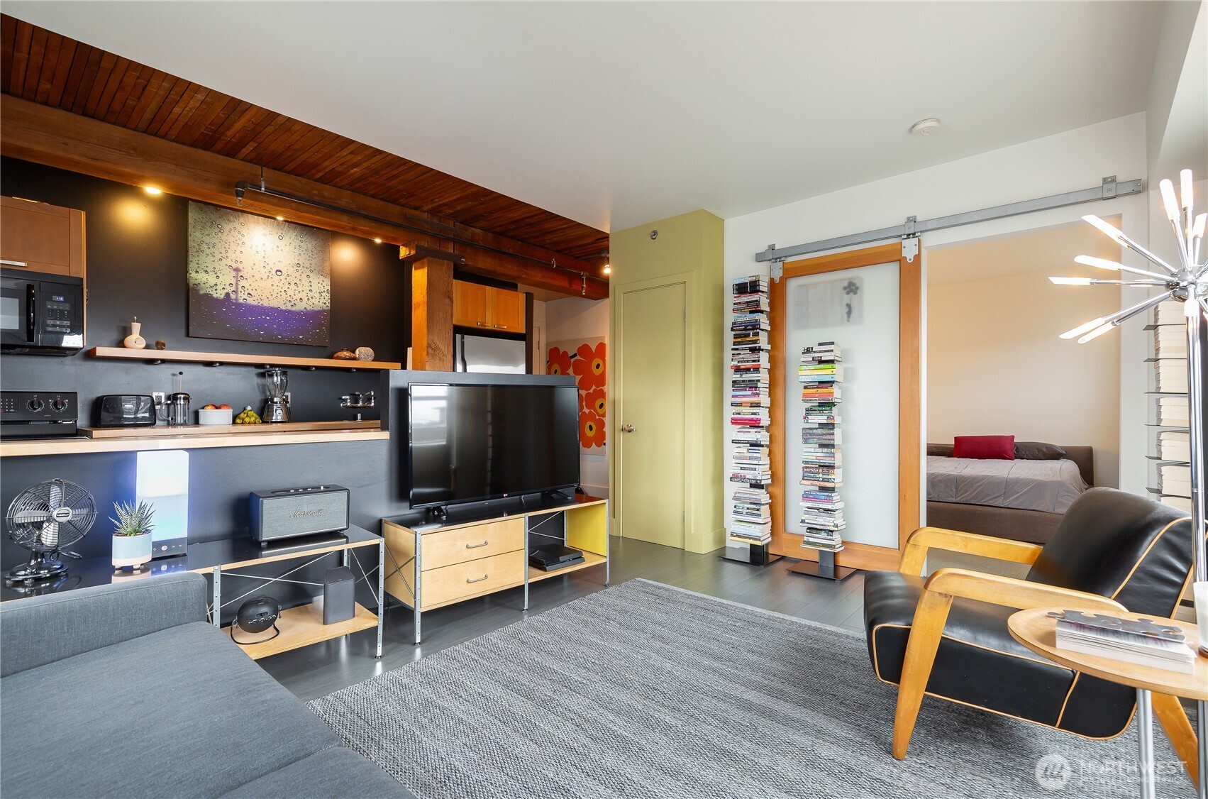 505 E Denny Way A507 Property Photo 7