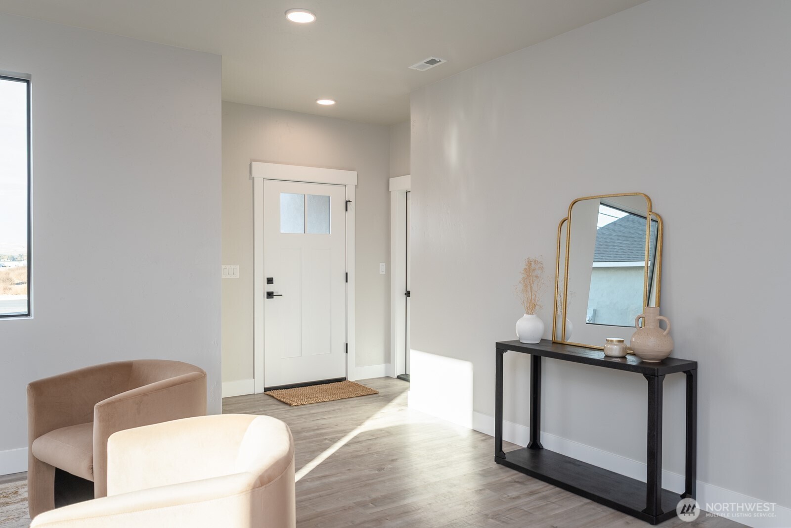 1127 9th Avenue Property Photo 3