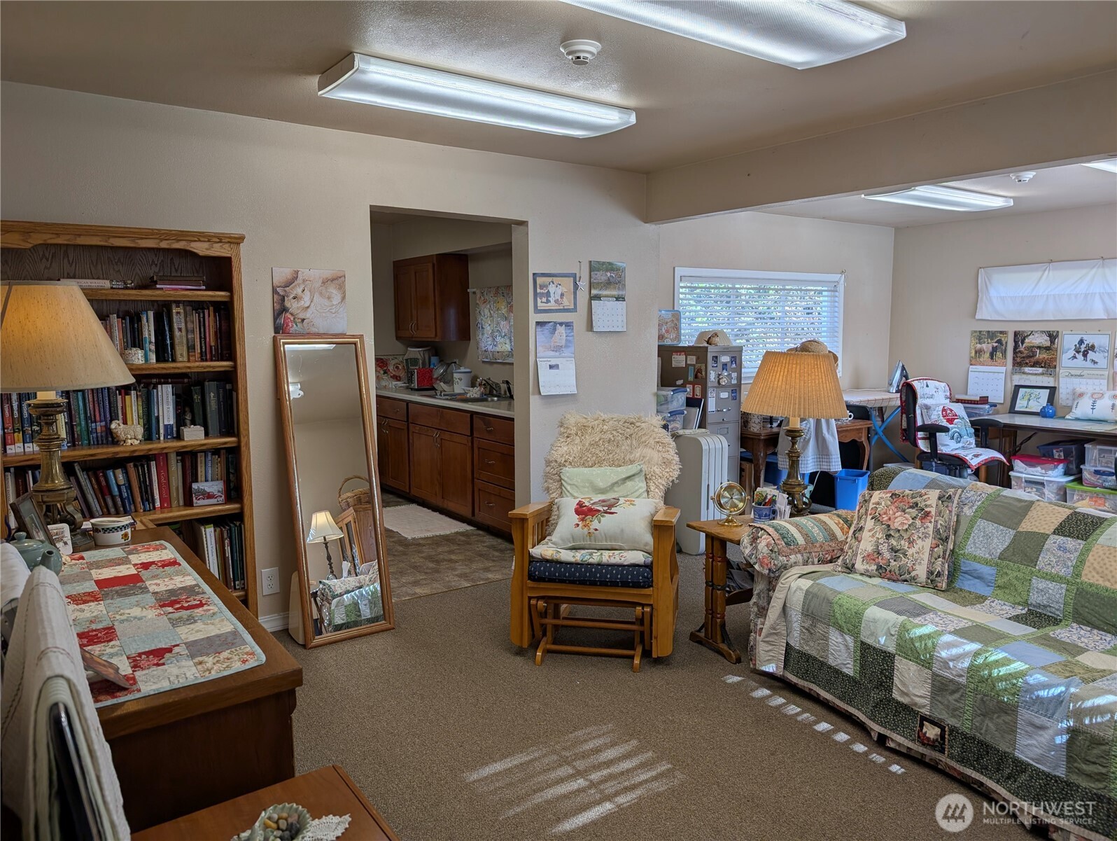8208 8216 Canyon Road Property Photo 10