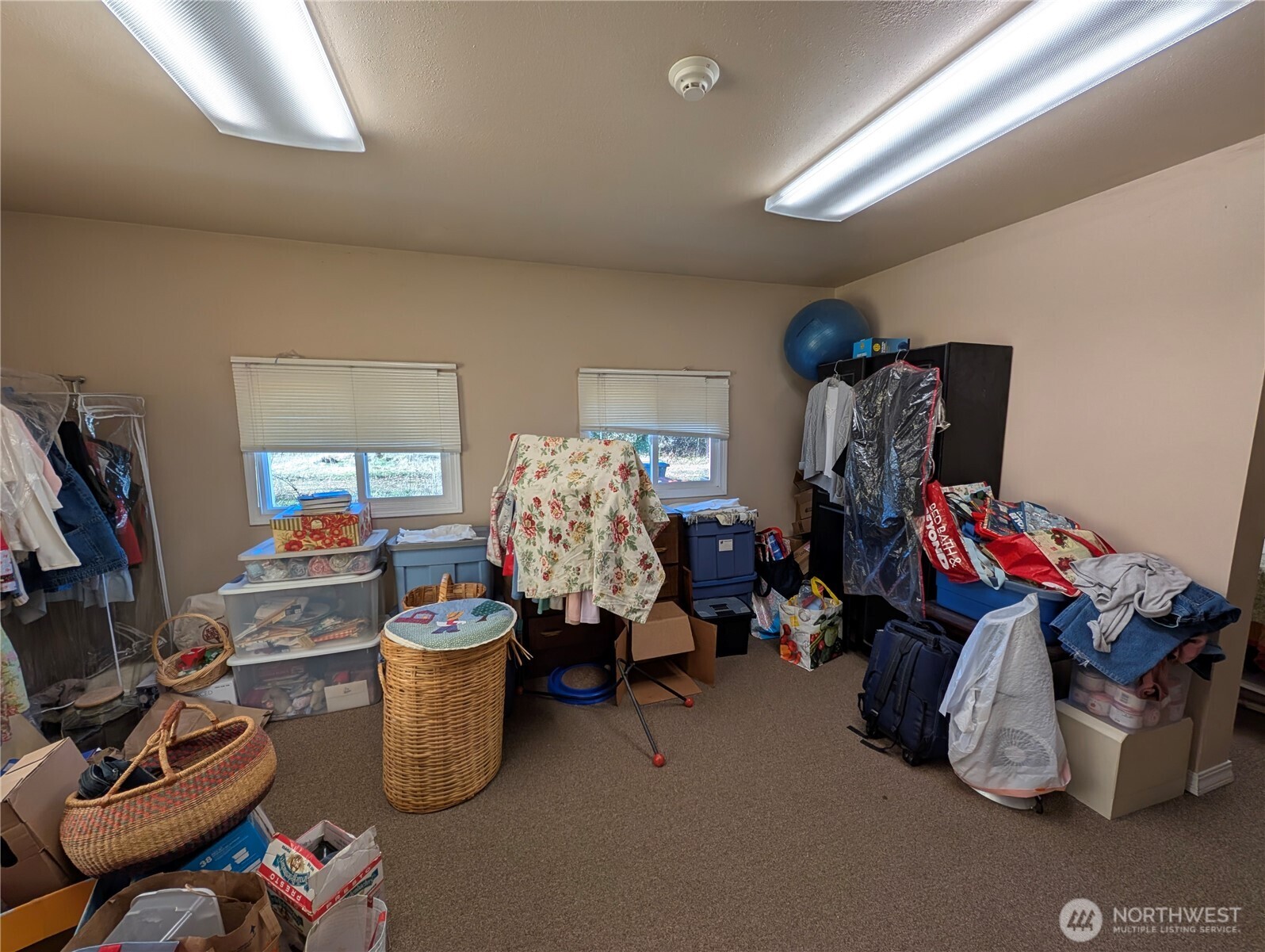 8208 8216 Canyon Road Property Photo 15
