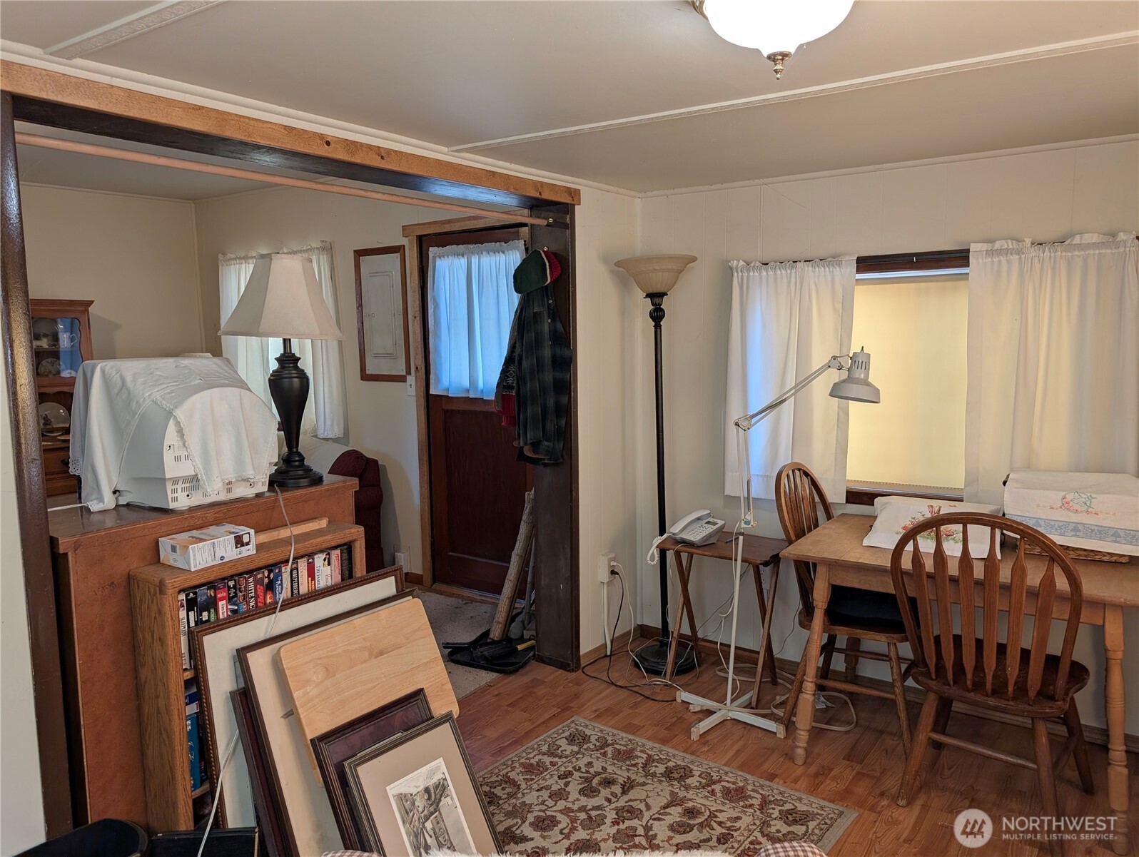 8208 8216 Canyon Road Property Photo 26