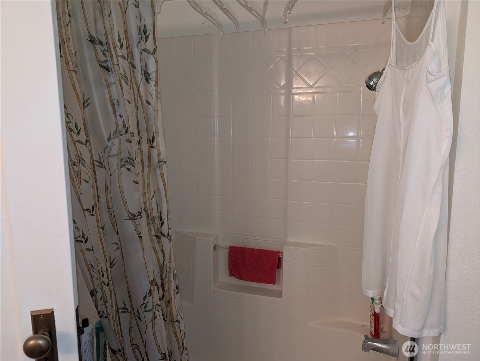 8208 8216 Canyon Road Property Photo 28