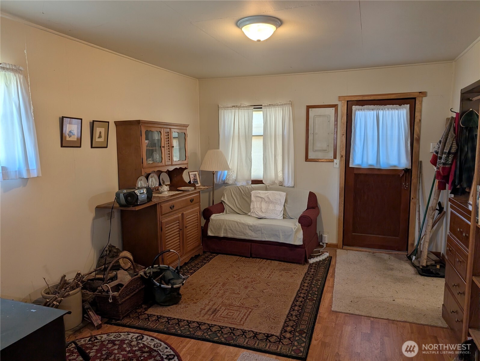 8208 8216 Canyon Road Property Photo 33