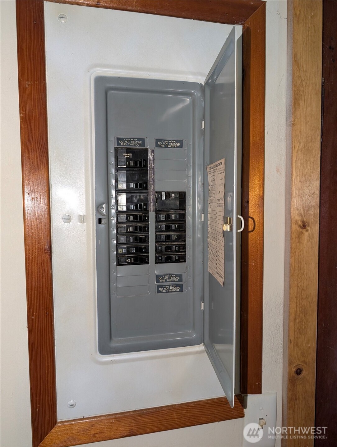8208 8216 Canyon Road Property Photo 35