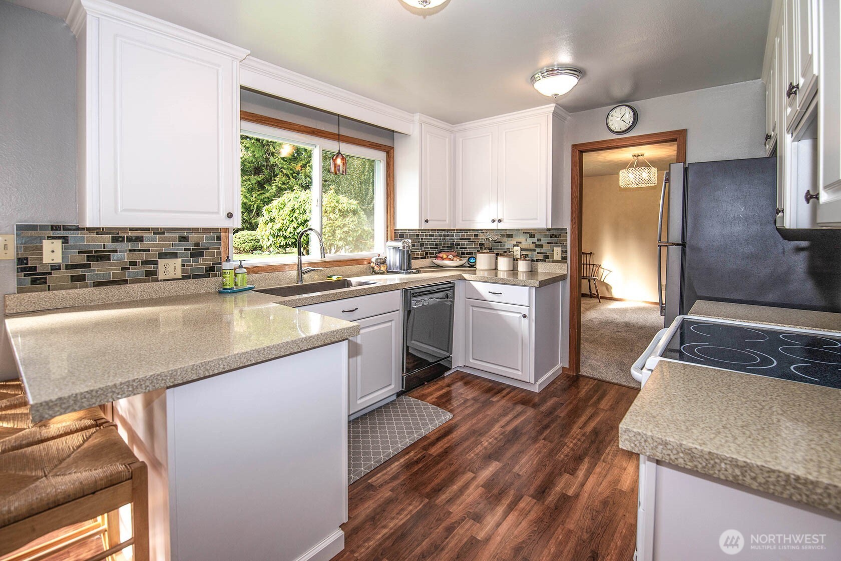 12506 Maplewood Avenue Property Photo 8