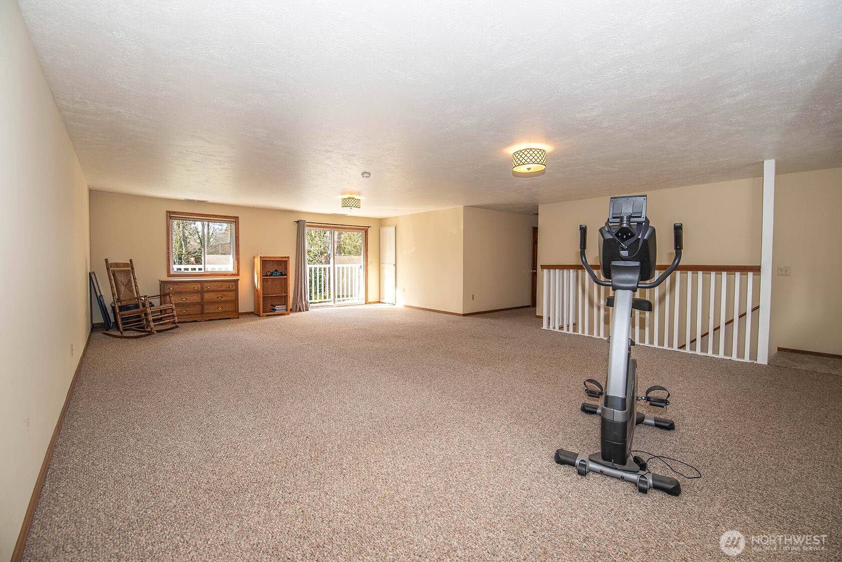 12506 Maplewood Avenue Property Photo 24
