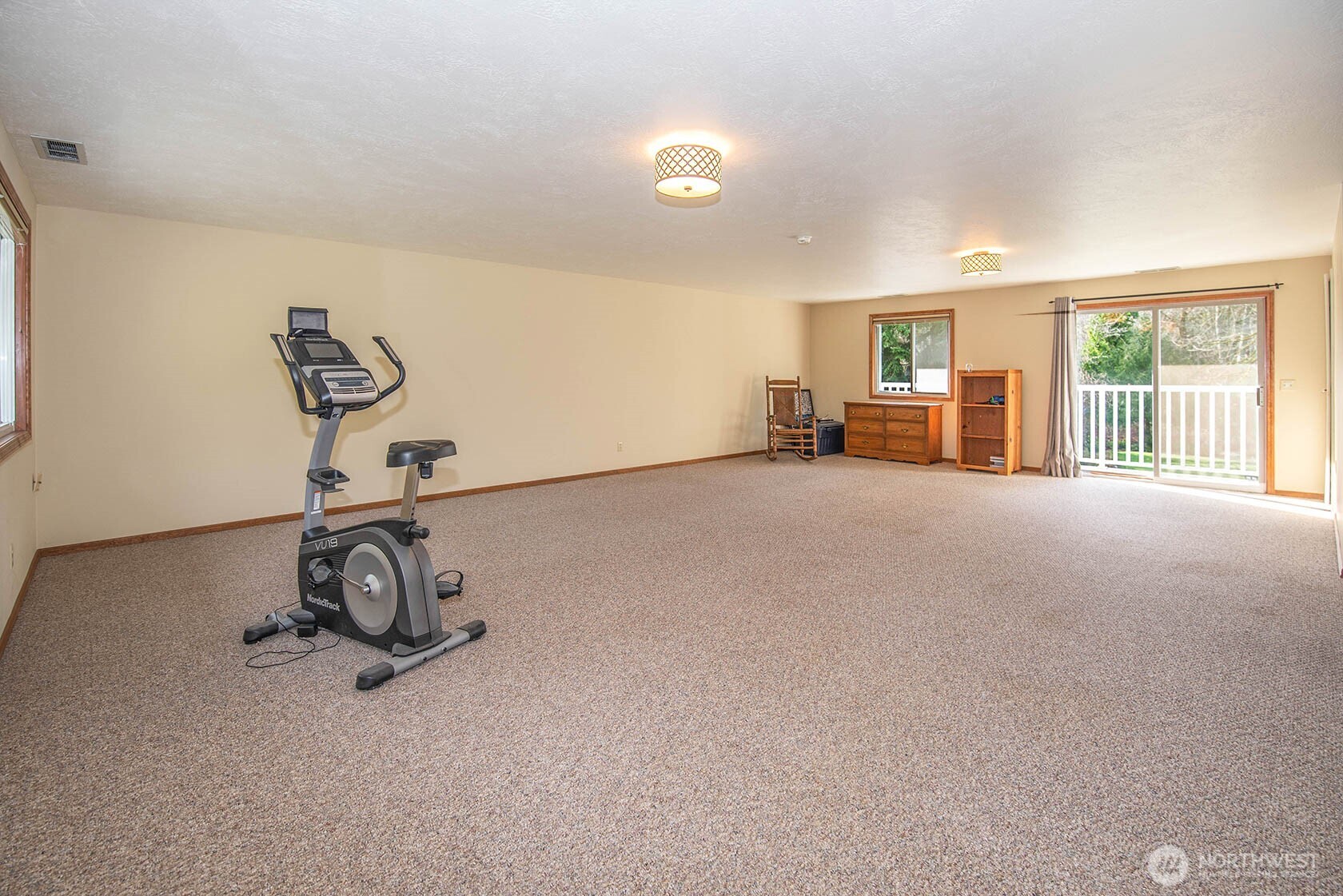 12506 Maplewood Avenue Property Photo 25
