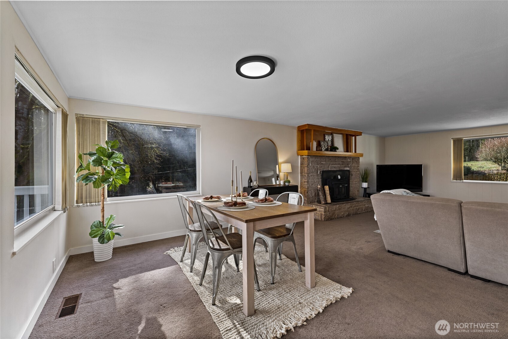18215 Herron Road Property Photo 6