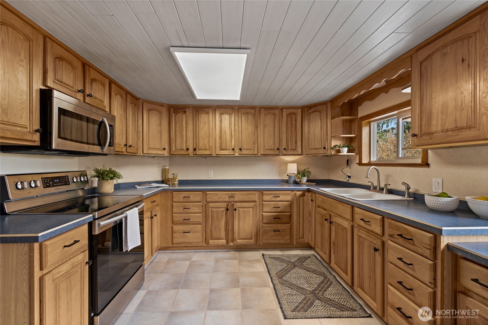 18215 Herron Road Property Photo 8