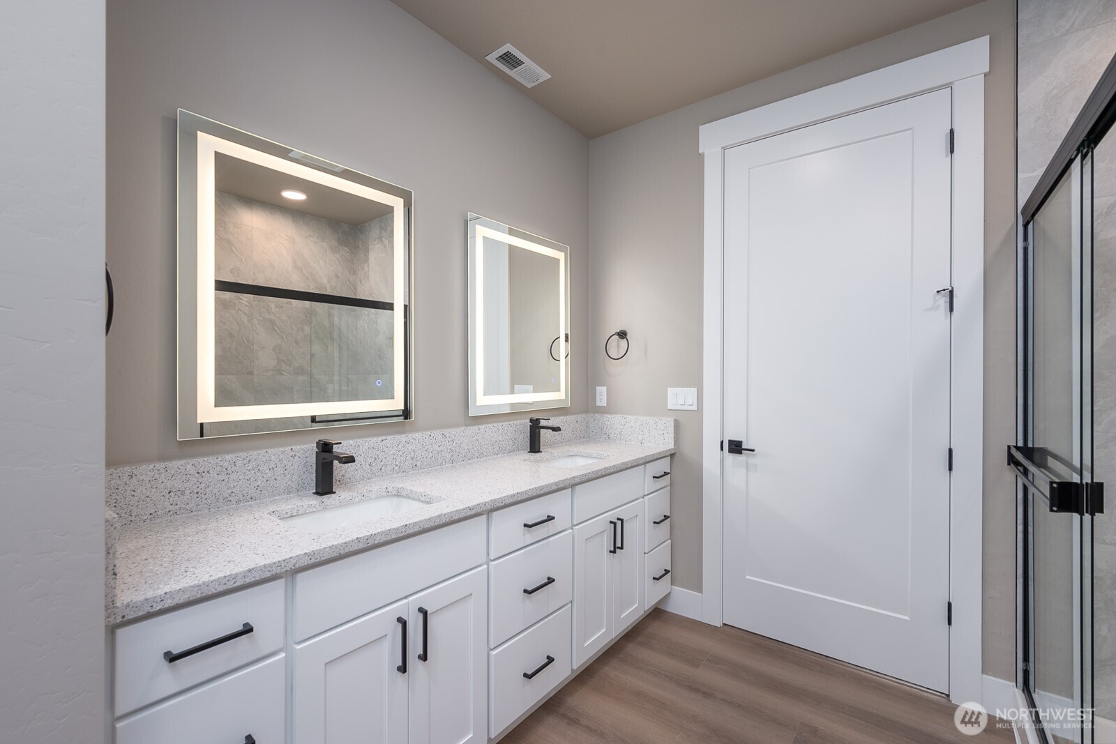 1117 9th Avenue Property Photo 10