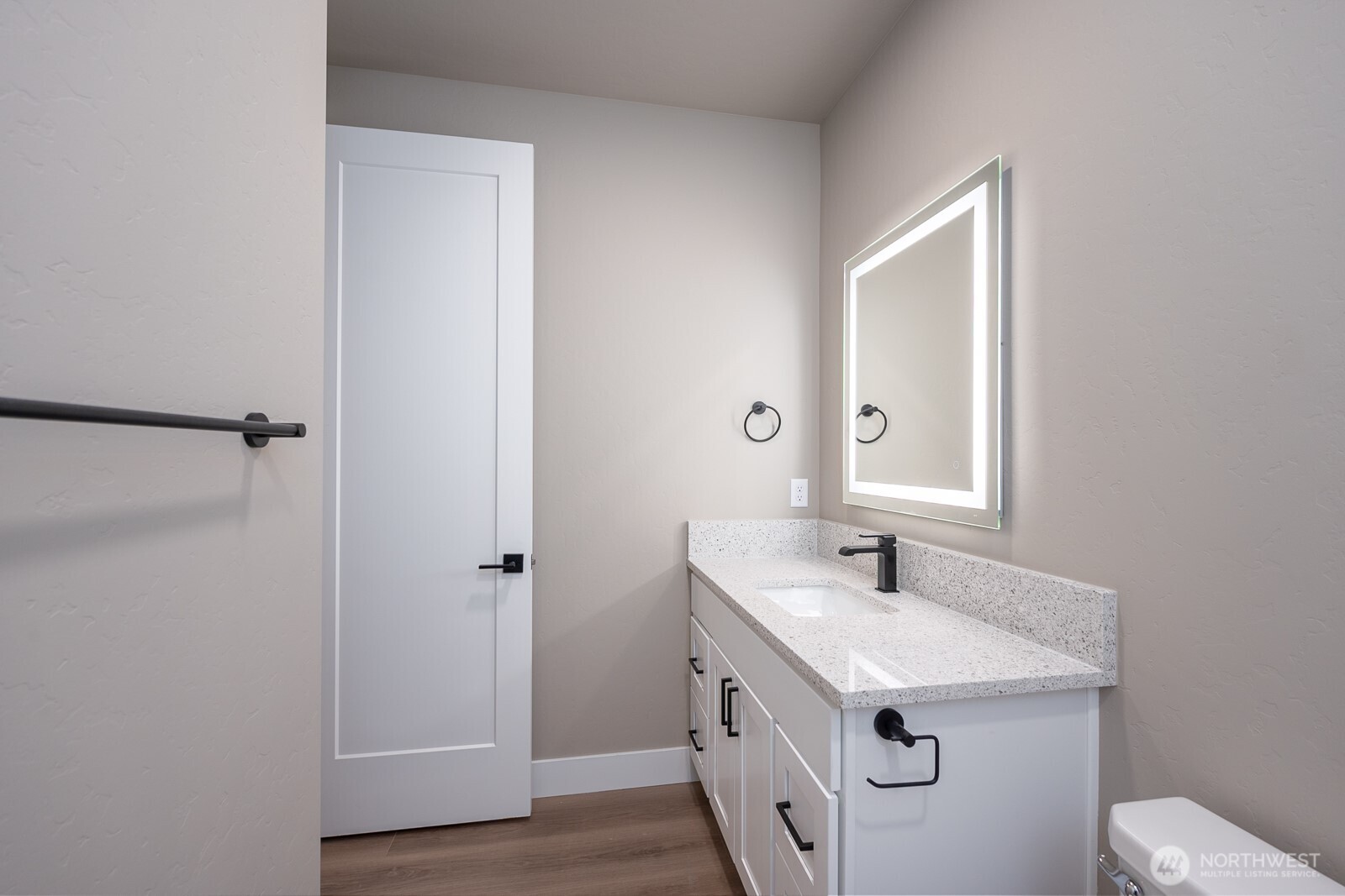 1117 9th Avenue Property Photo 20