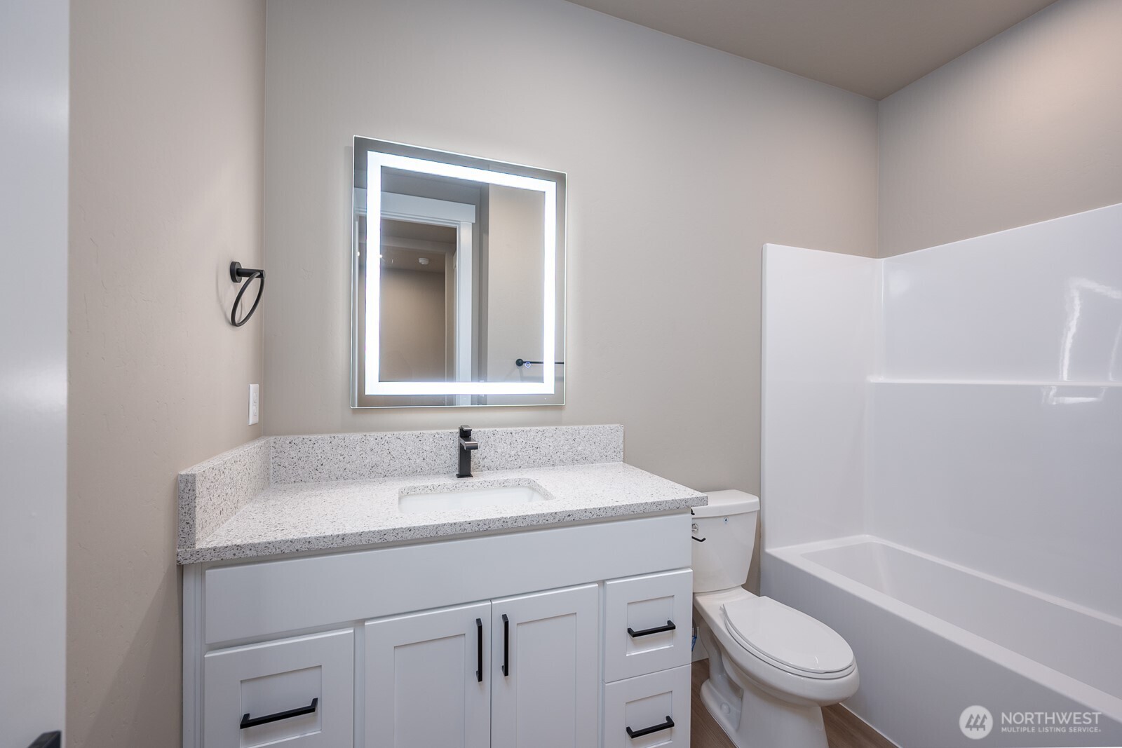 1117 9th Avenue Property Photo 21