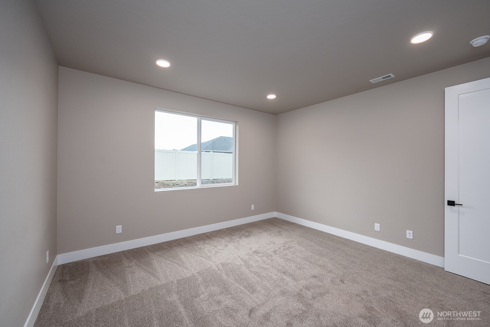 1117 9th Avenue Property Photo 26