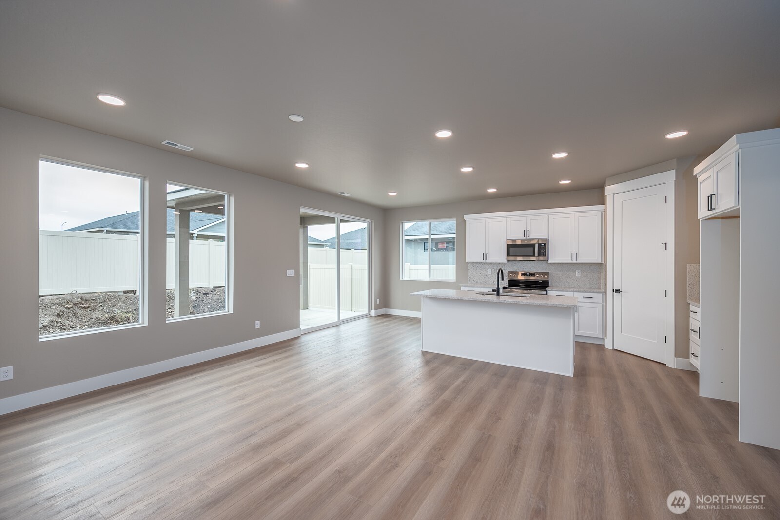 1117 9th Avenue Property Photo 30
