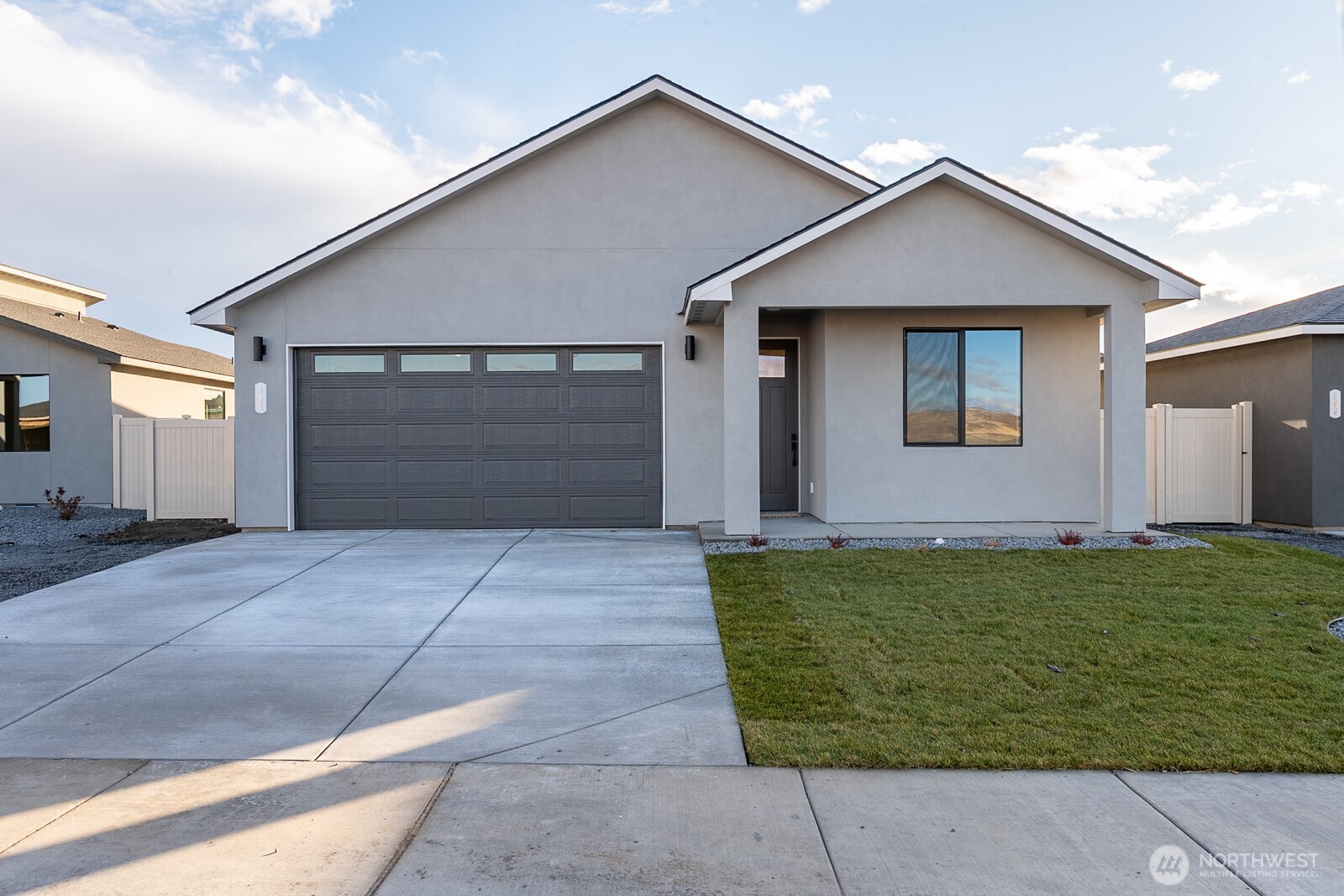 929 9th Avenue Property Photo