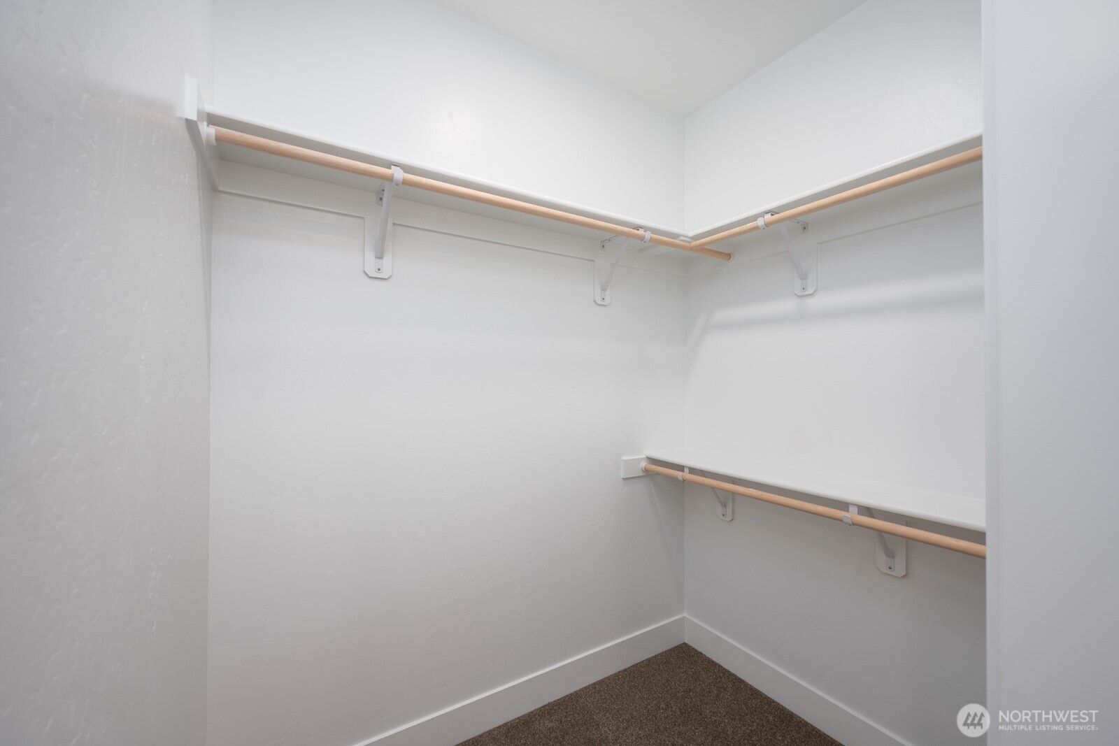 929 9th Avenue Property Photo 10