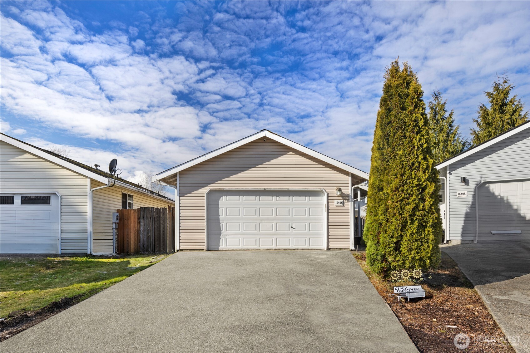 16406 42nd Avenue A Property Photo
