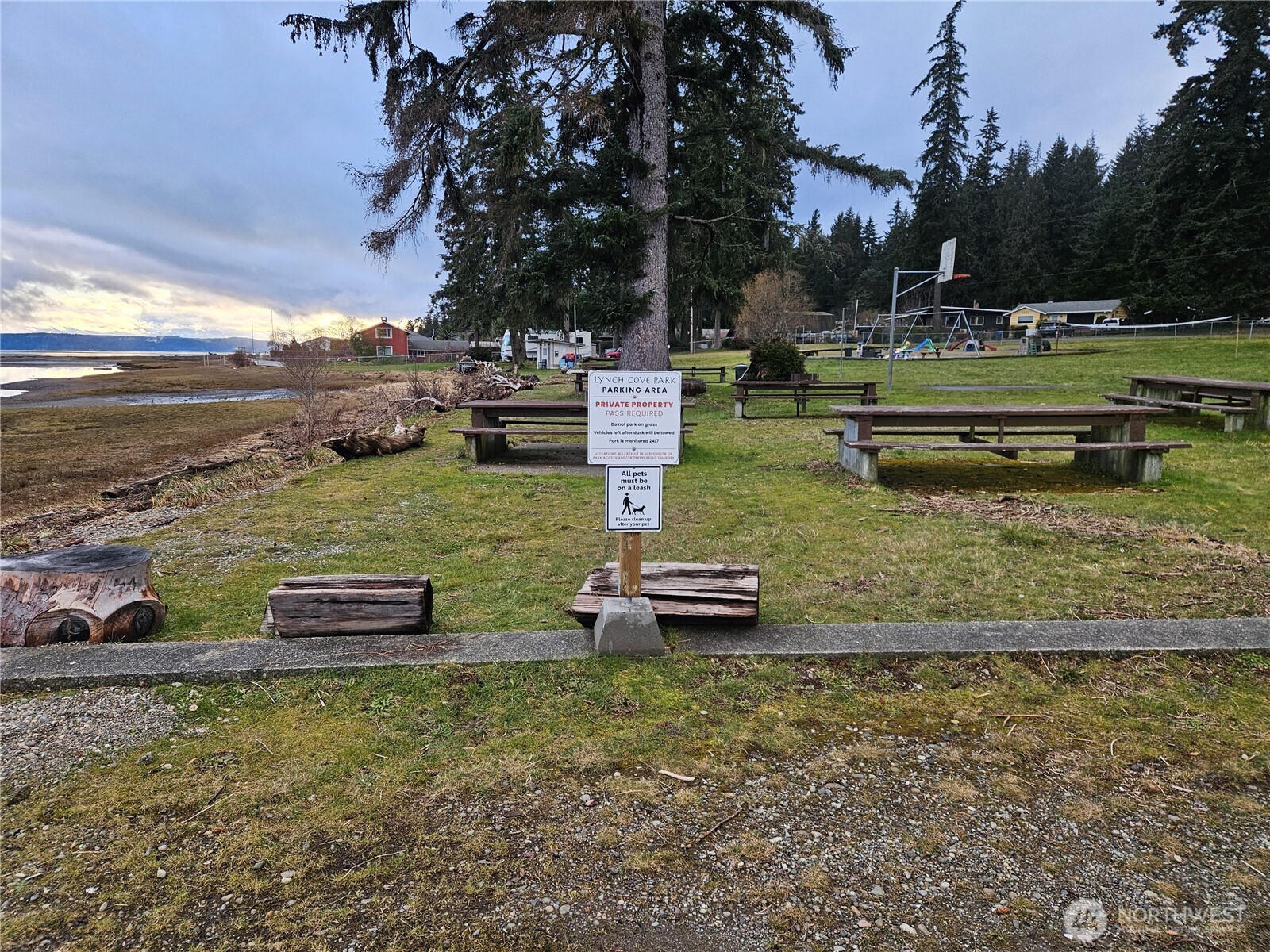 321 Ne Barbara Boulevard Property Photo 13