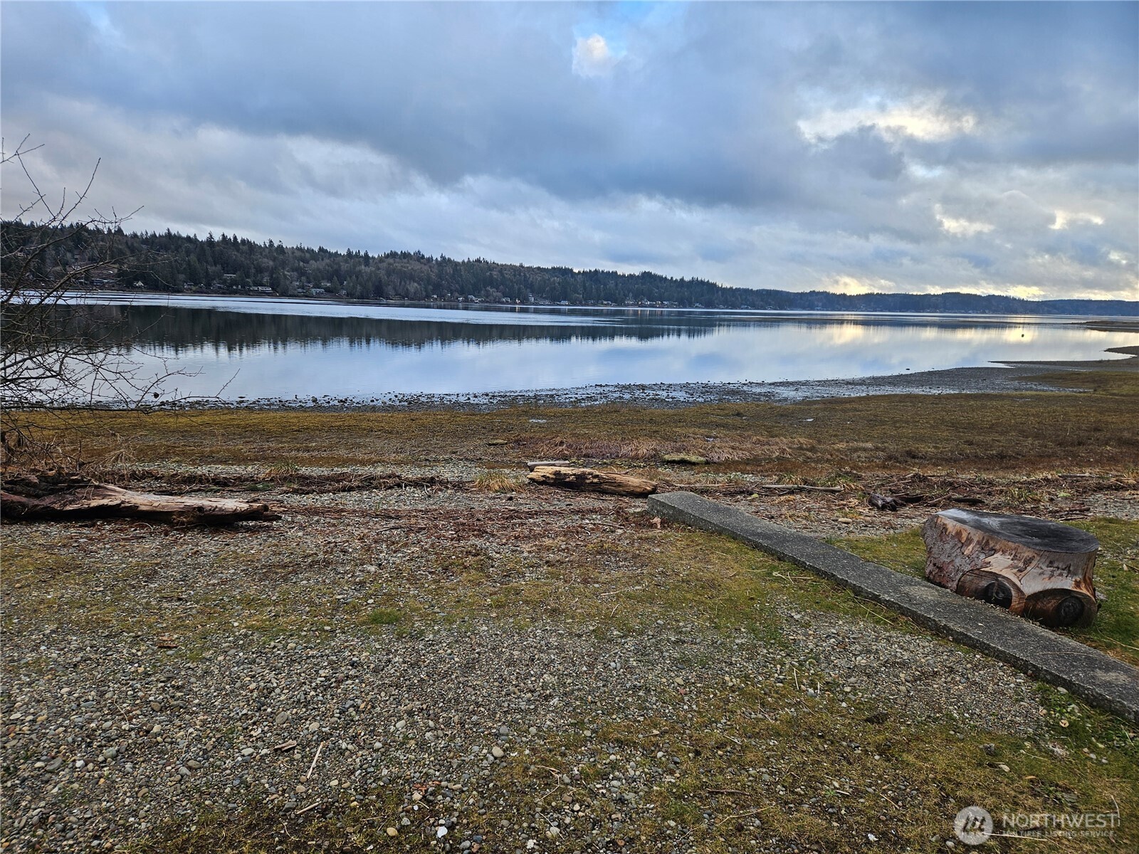 323 Ne Barbara Boulevard Property Photo 7