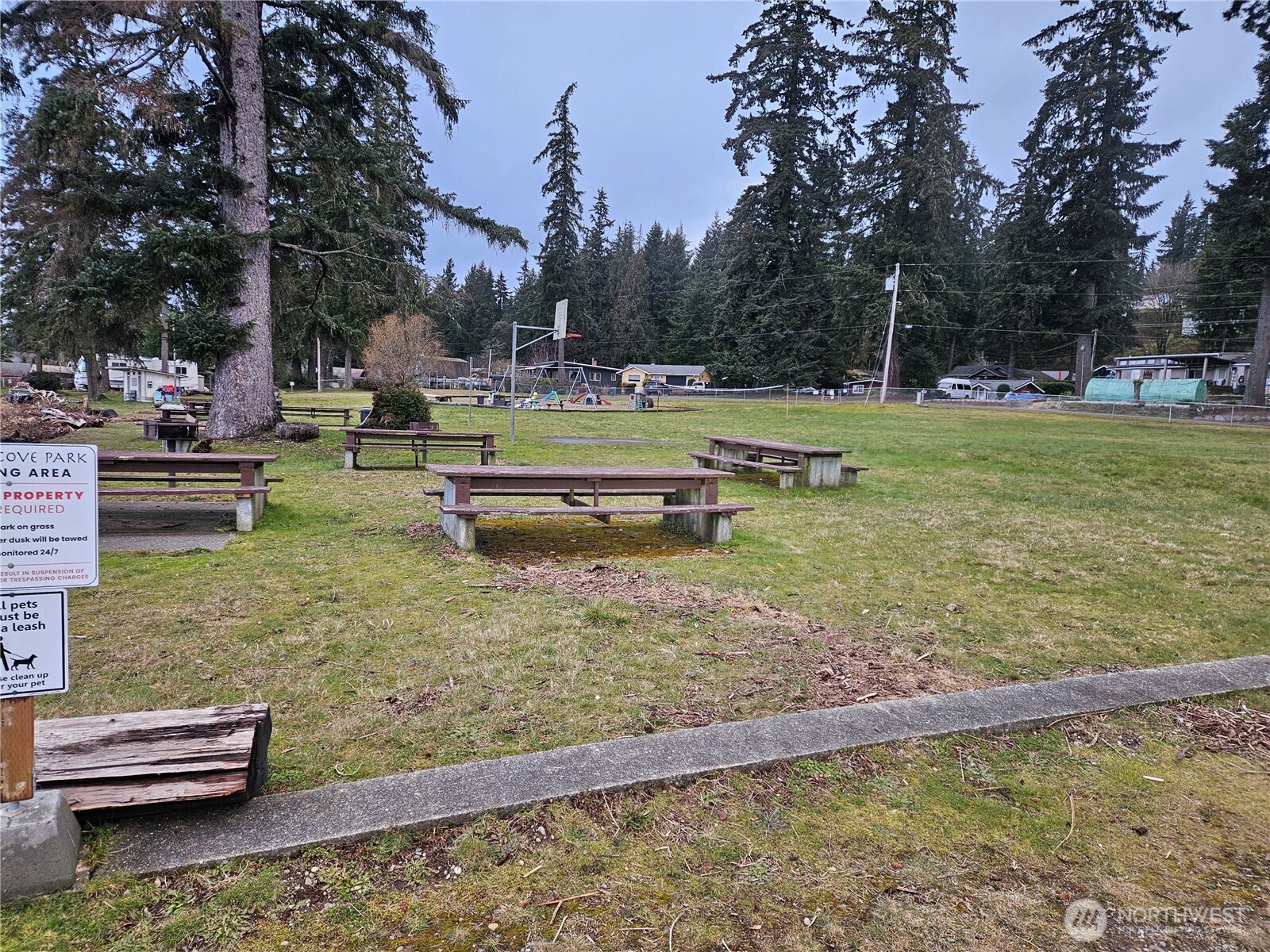 323 Ne Barbara Boulevard Property Photo 8