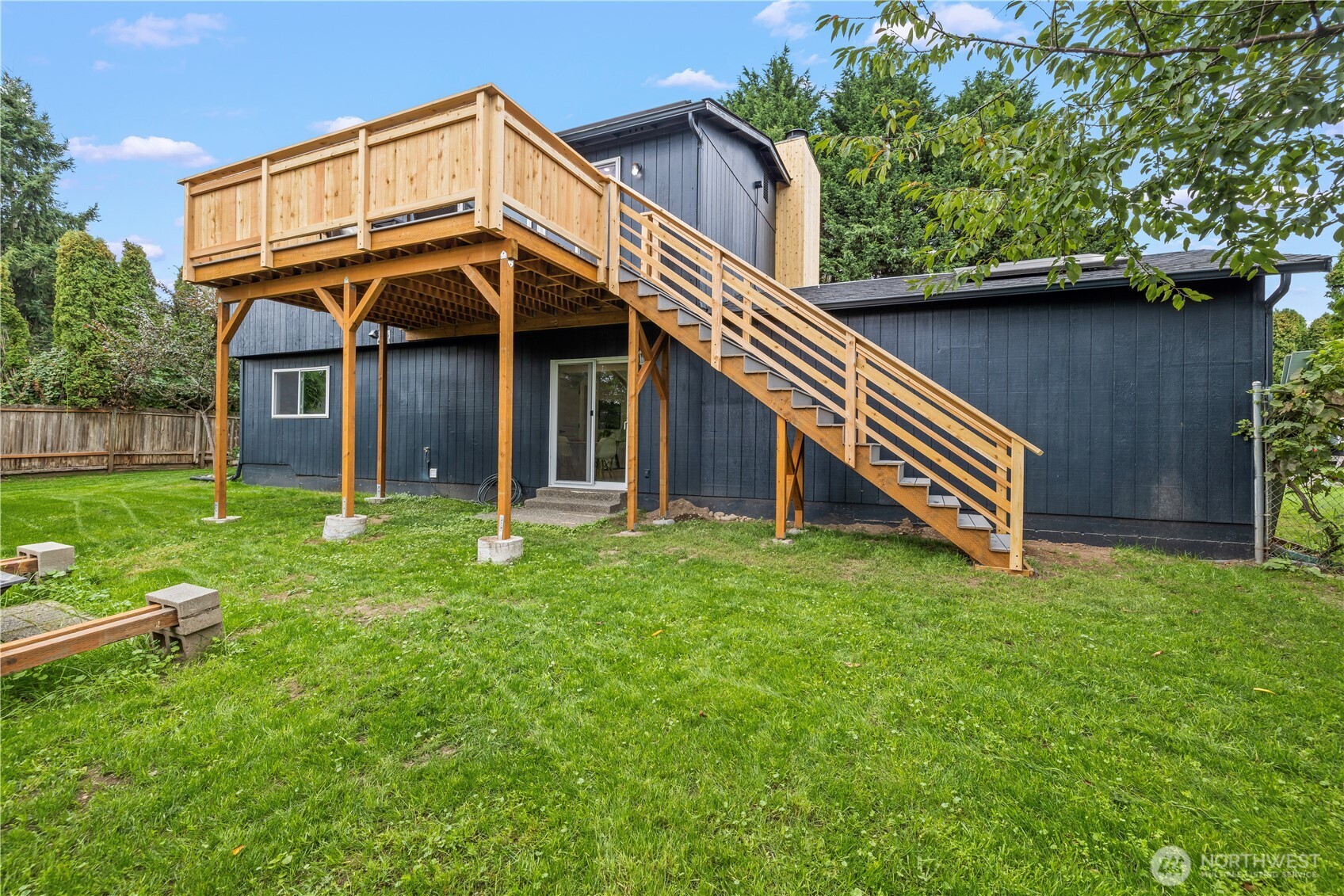 920 207th Place Property Photo 36
