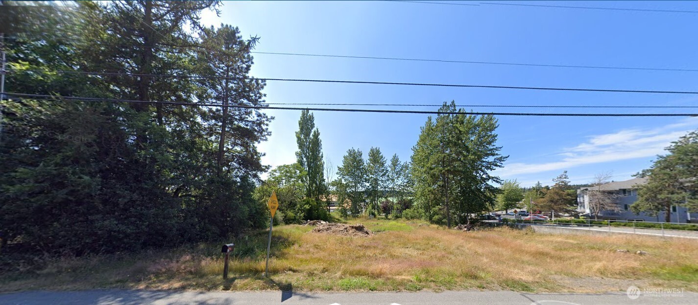 427 Se Ely Street Property Photo 4