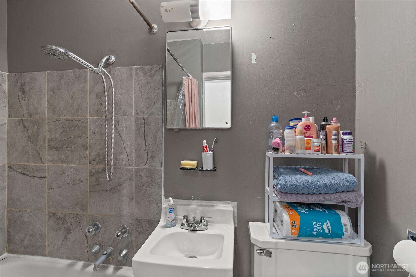 903 W Spofford Avenue Property Photo 15