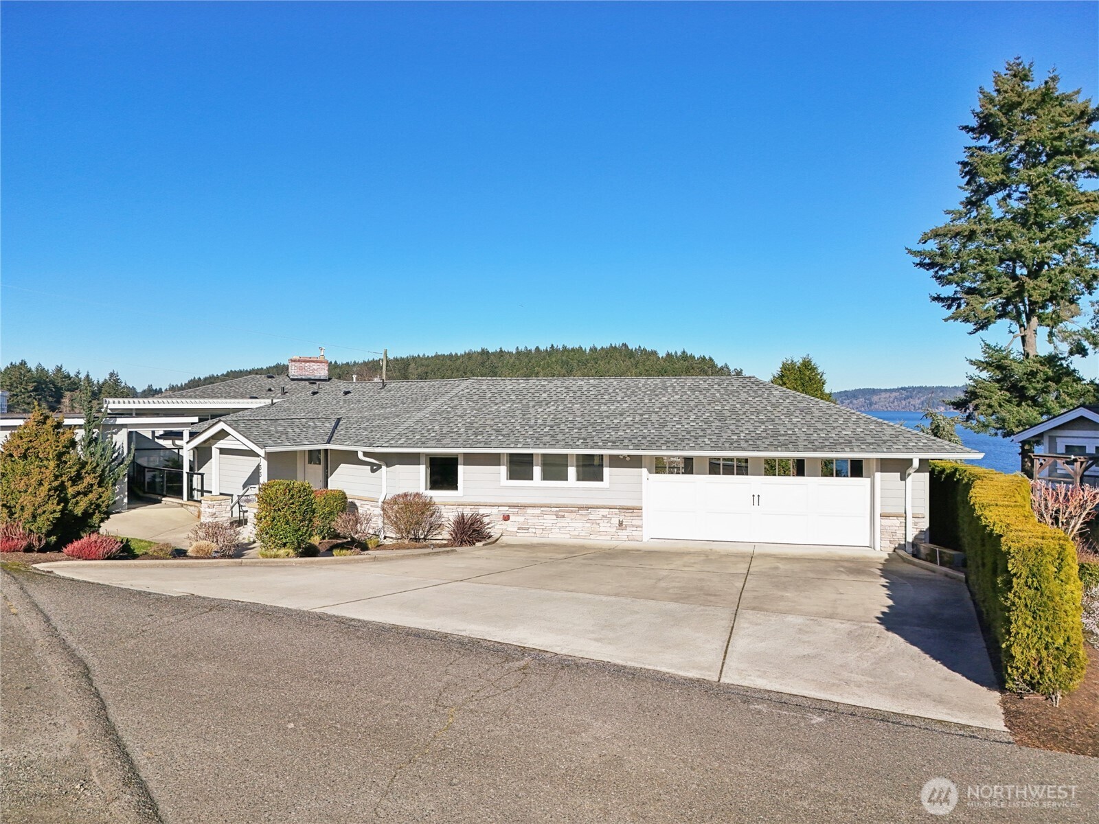 7133 Grandview Pl Property Photo 5