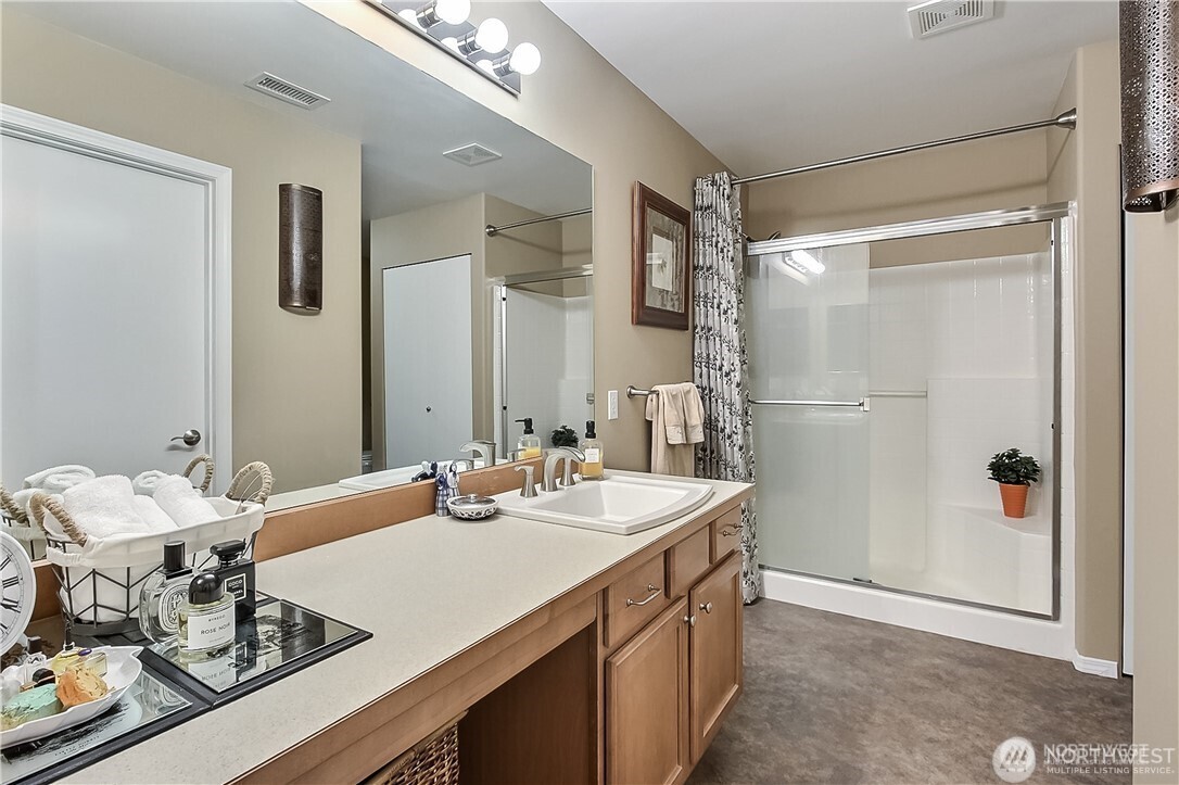2742 Mcneil Street Property Photo 22