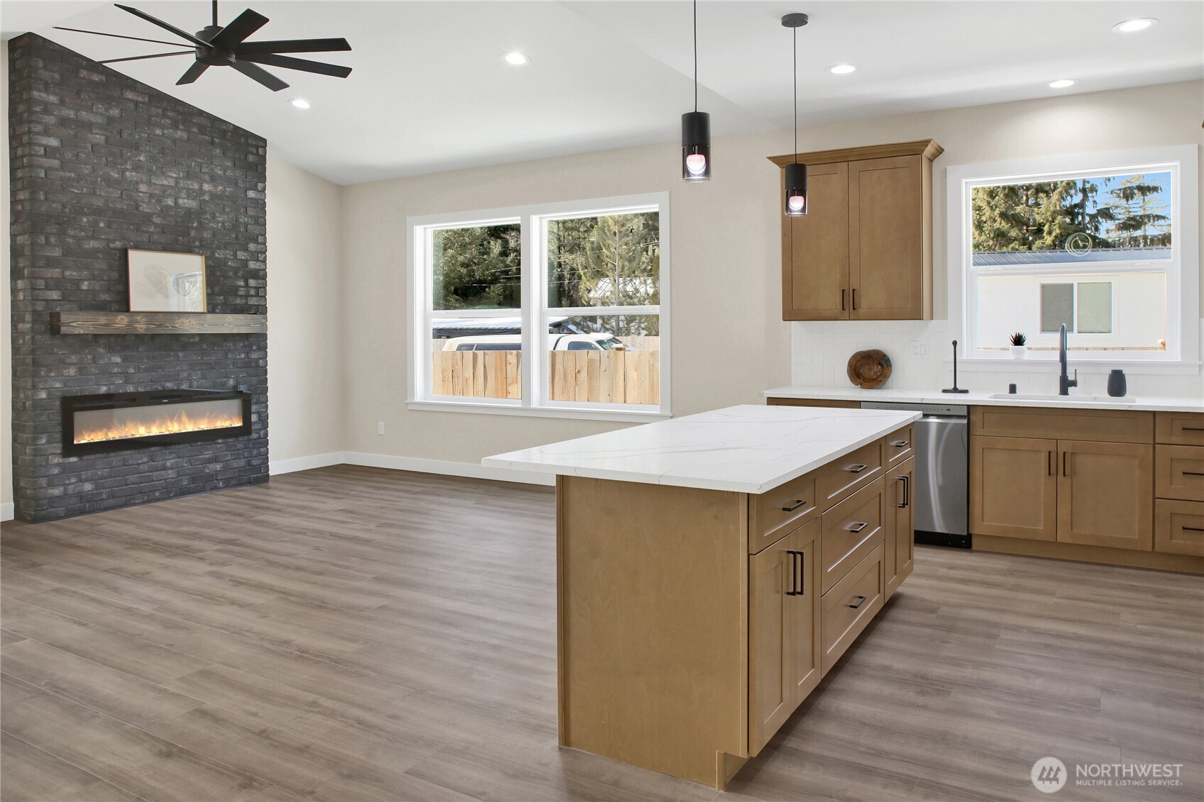 8659 Golden Valley Drive Property Photo 8