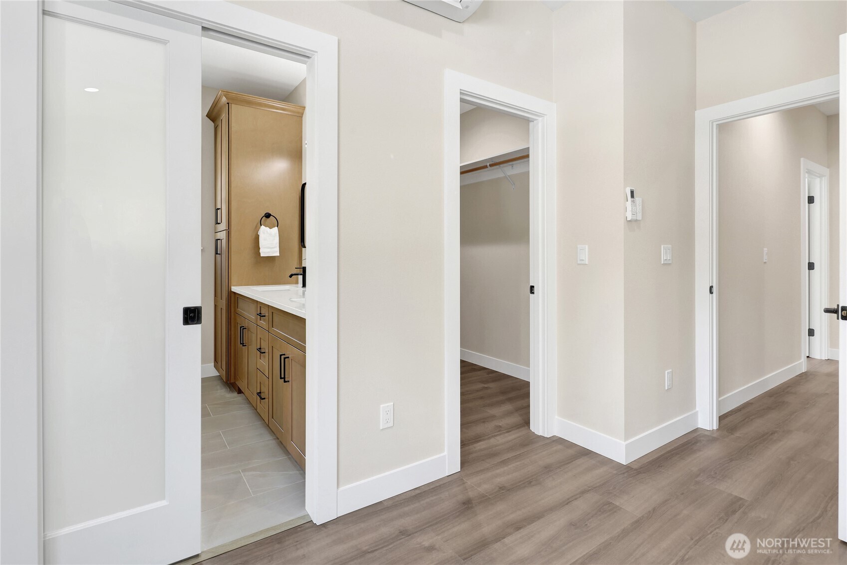 8659 Golden Valley Drive Property Photo 21