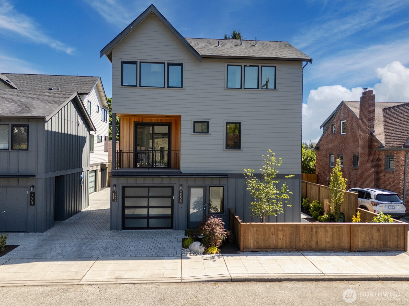 2609 Nw 67th Street Property Photo 1