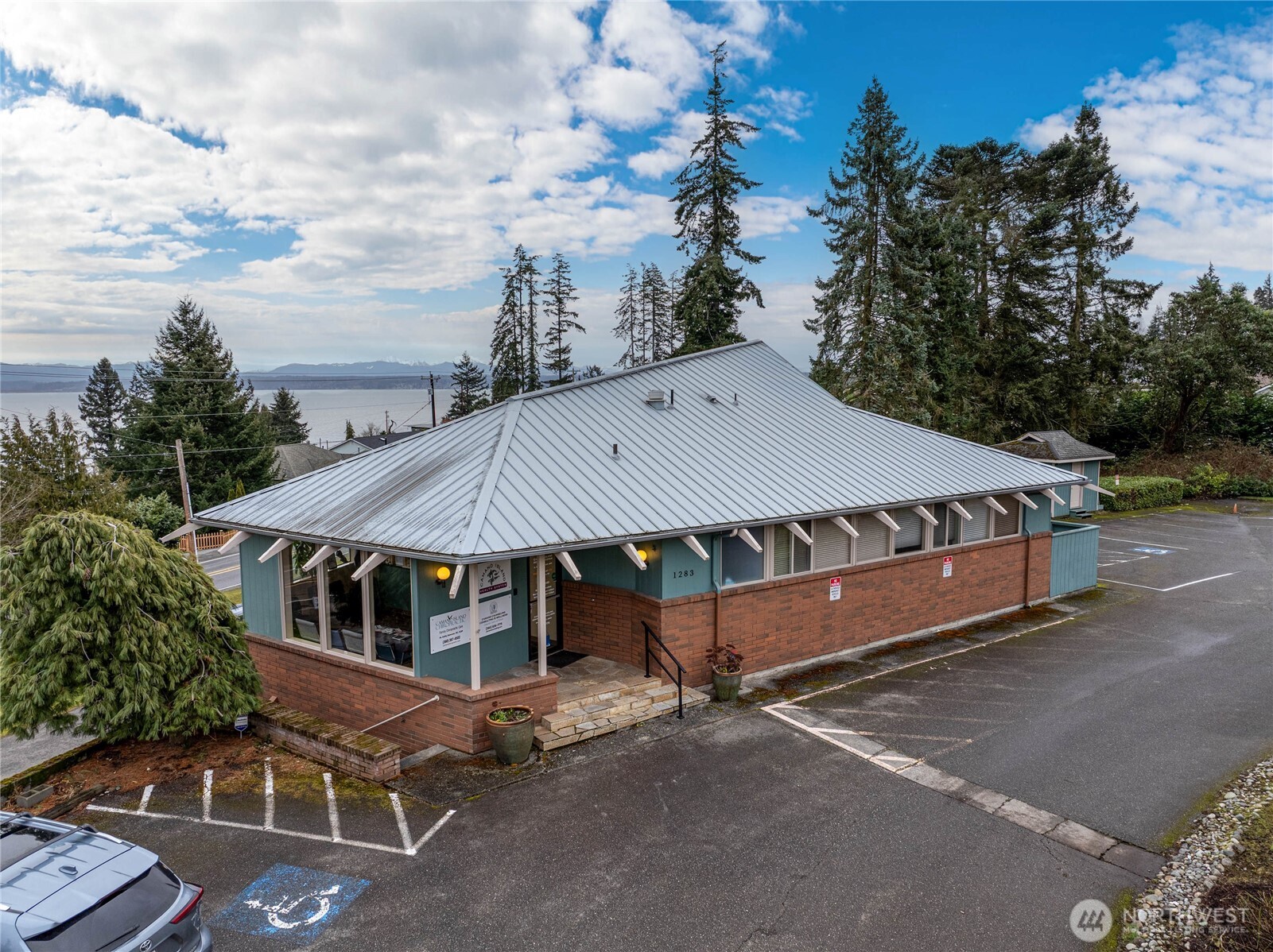 1283 Elger Bay Road Property Photo 3
